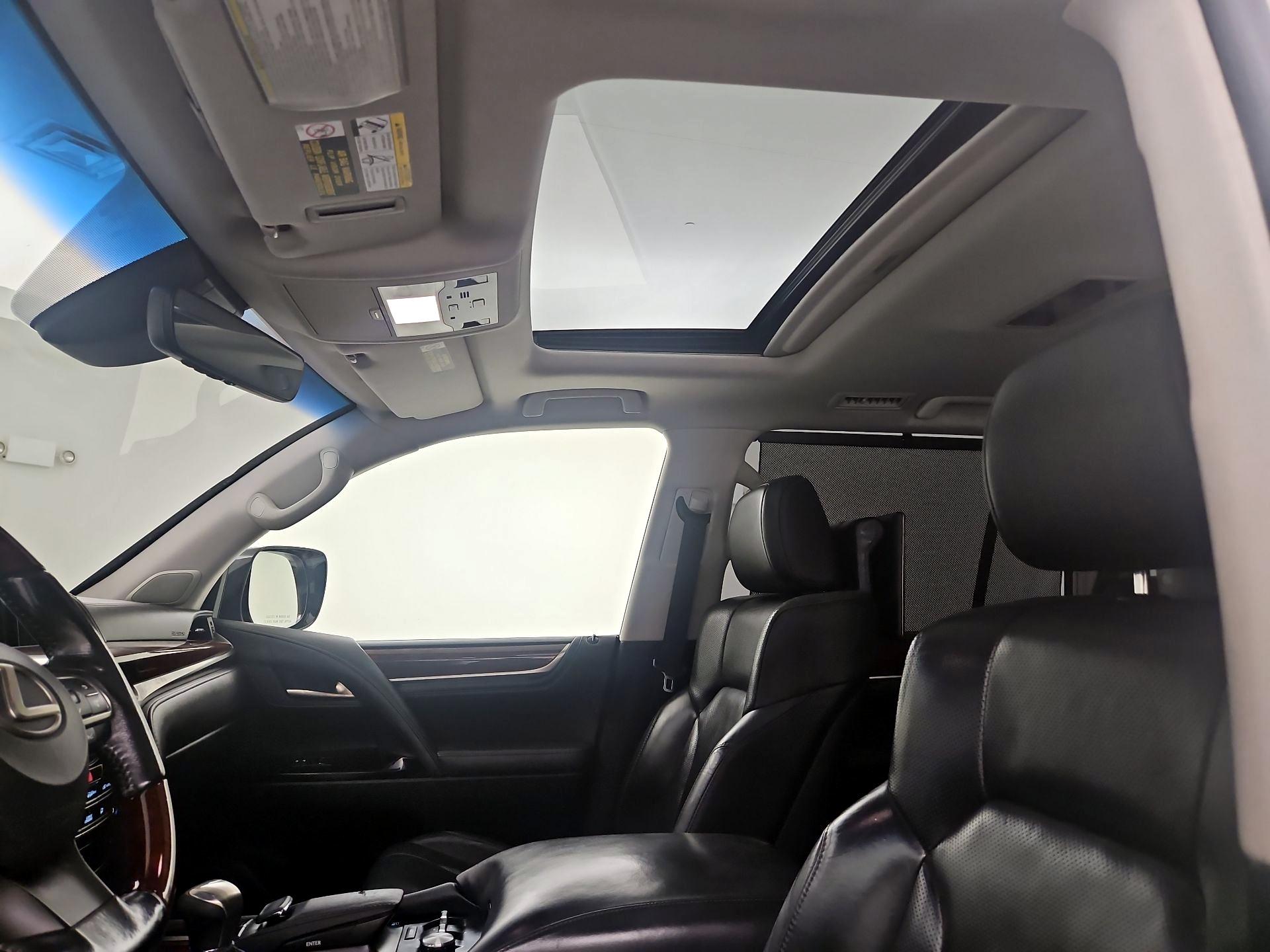 Thumbnail: 2016 Lexus LX - 18