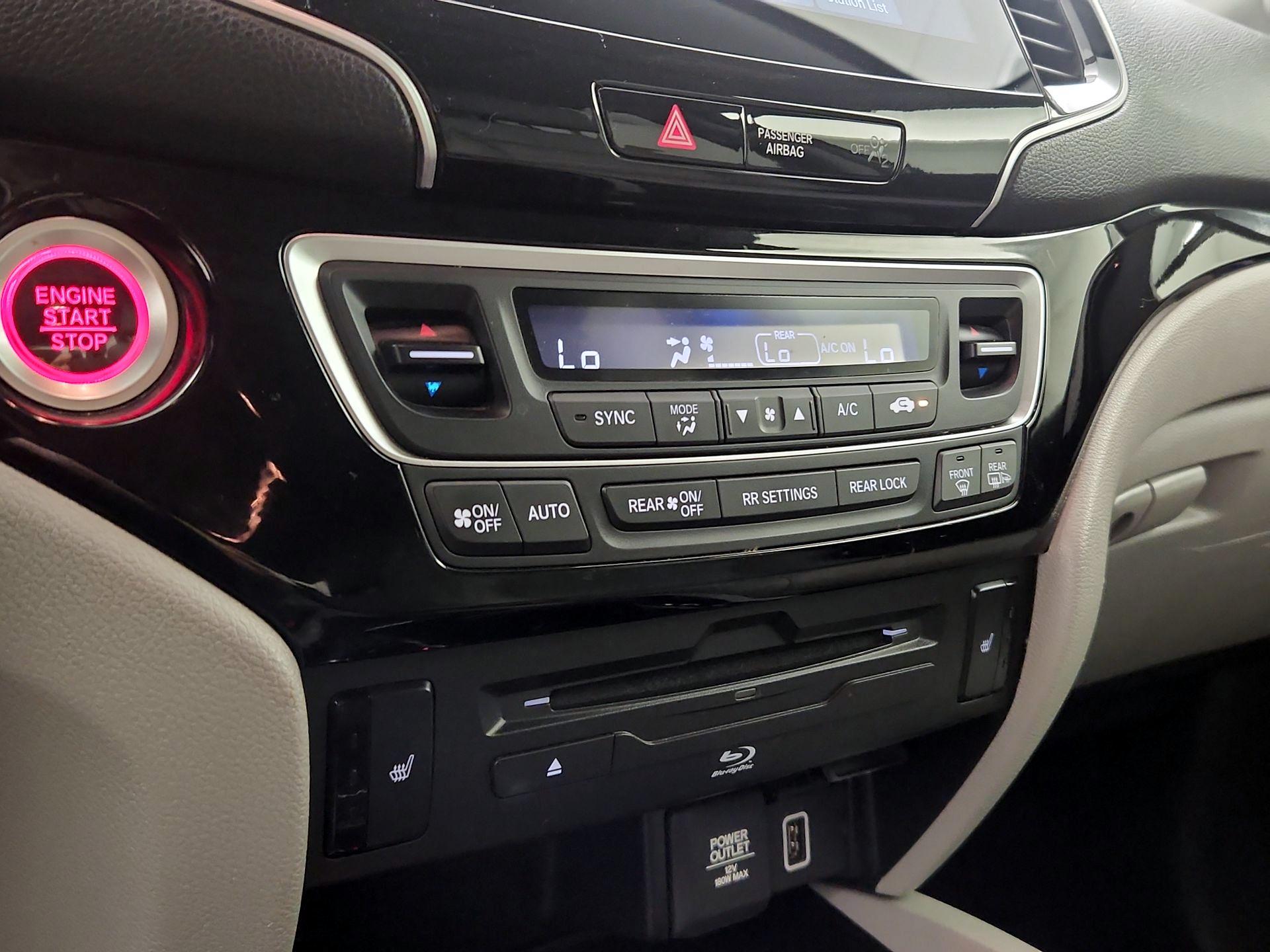 Thumbnail: 2021 Honda Pilot - 17