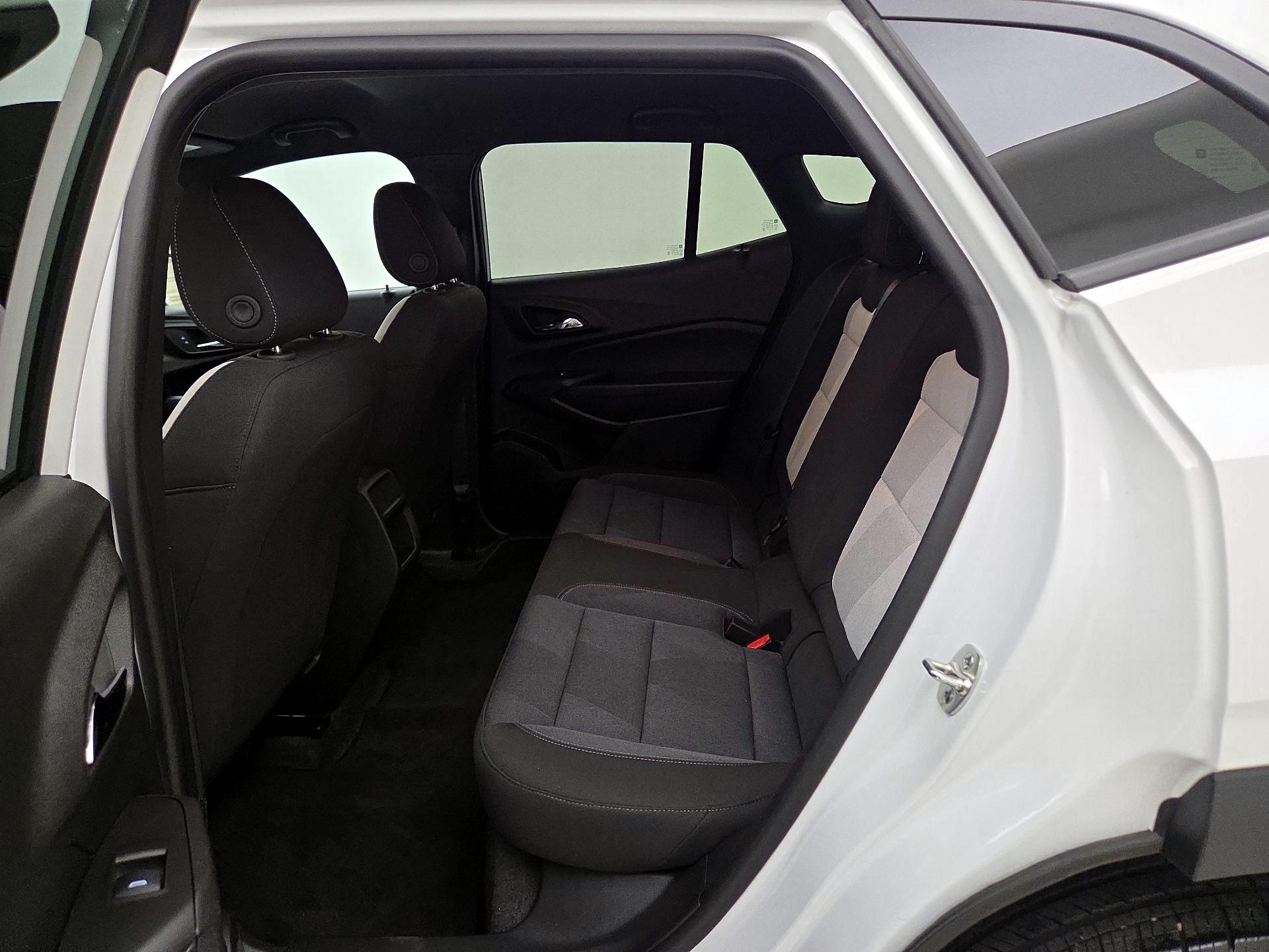 Thumbnail: 2025 Chevrolet Trax - 17
