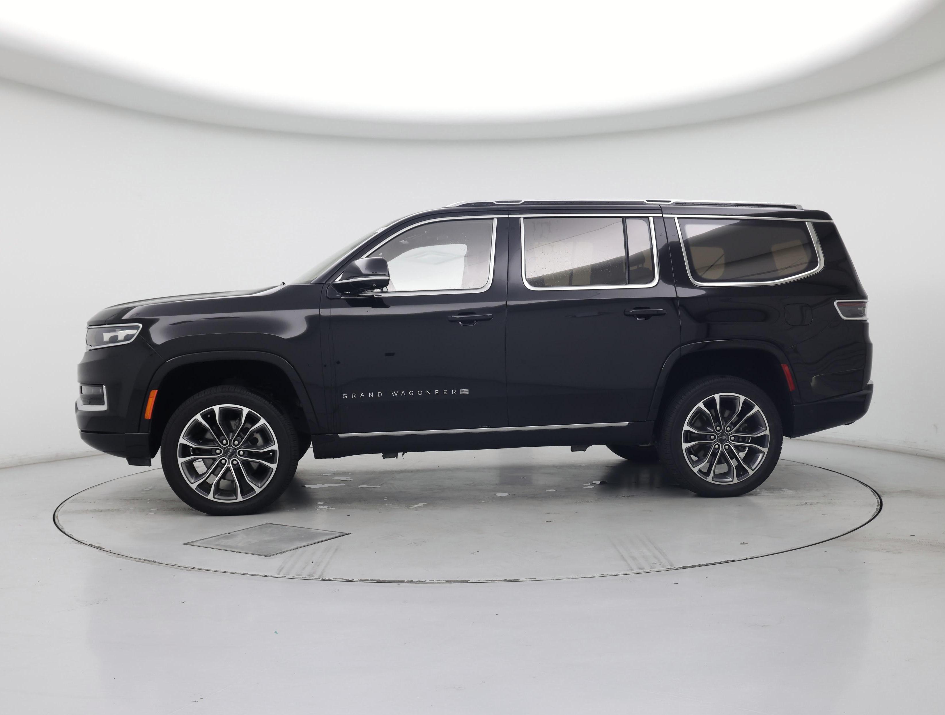 Thumbnail: 2022 Jeep Grand Wagoneer - 3