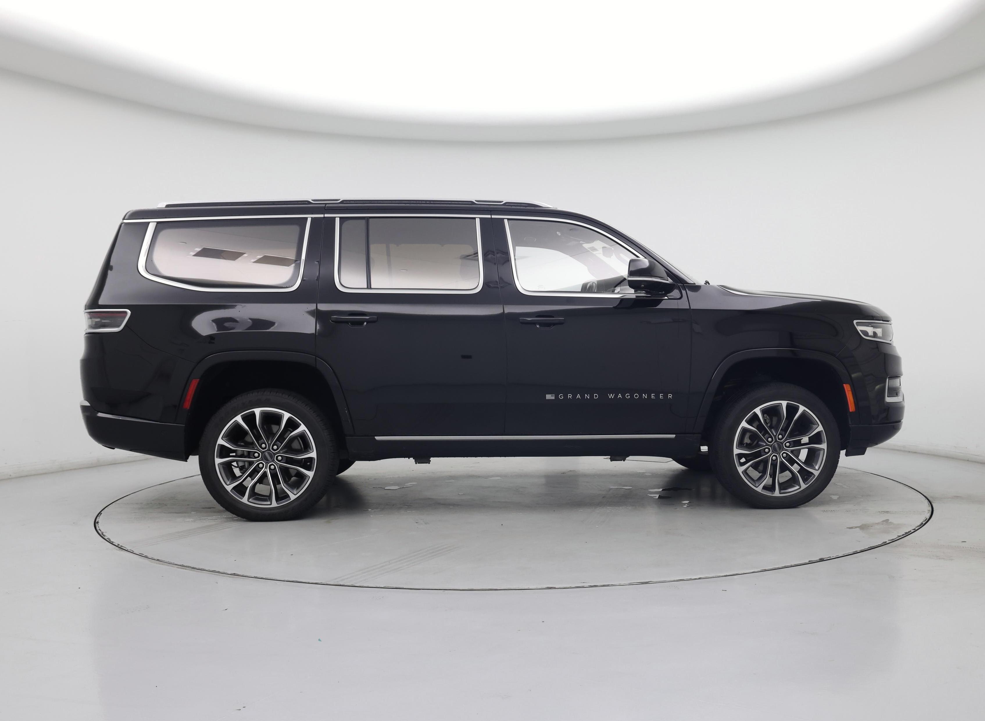 Thumbnail: 2022 Jeep Grand Wagoneer - 7