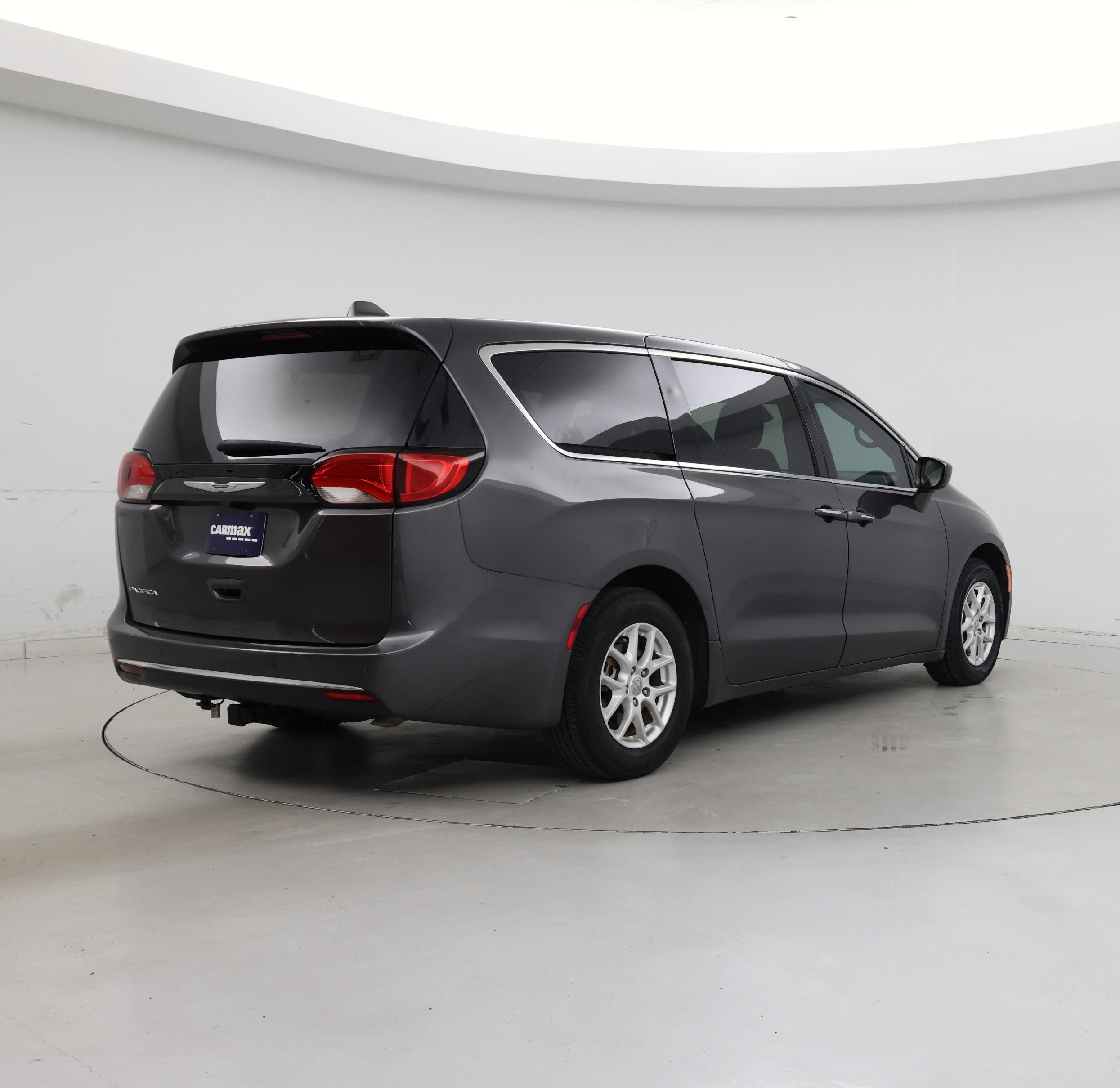Thumbnail: 2020 Chrysler Pacifica - 8