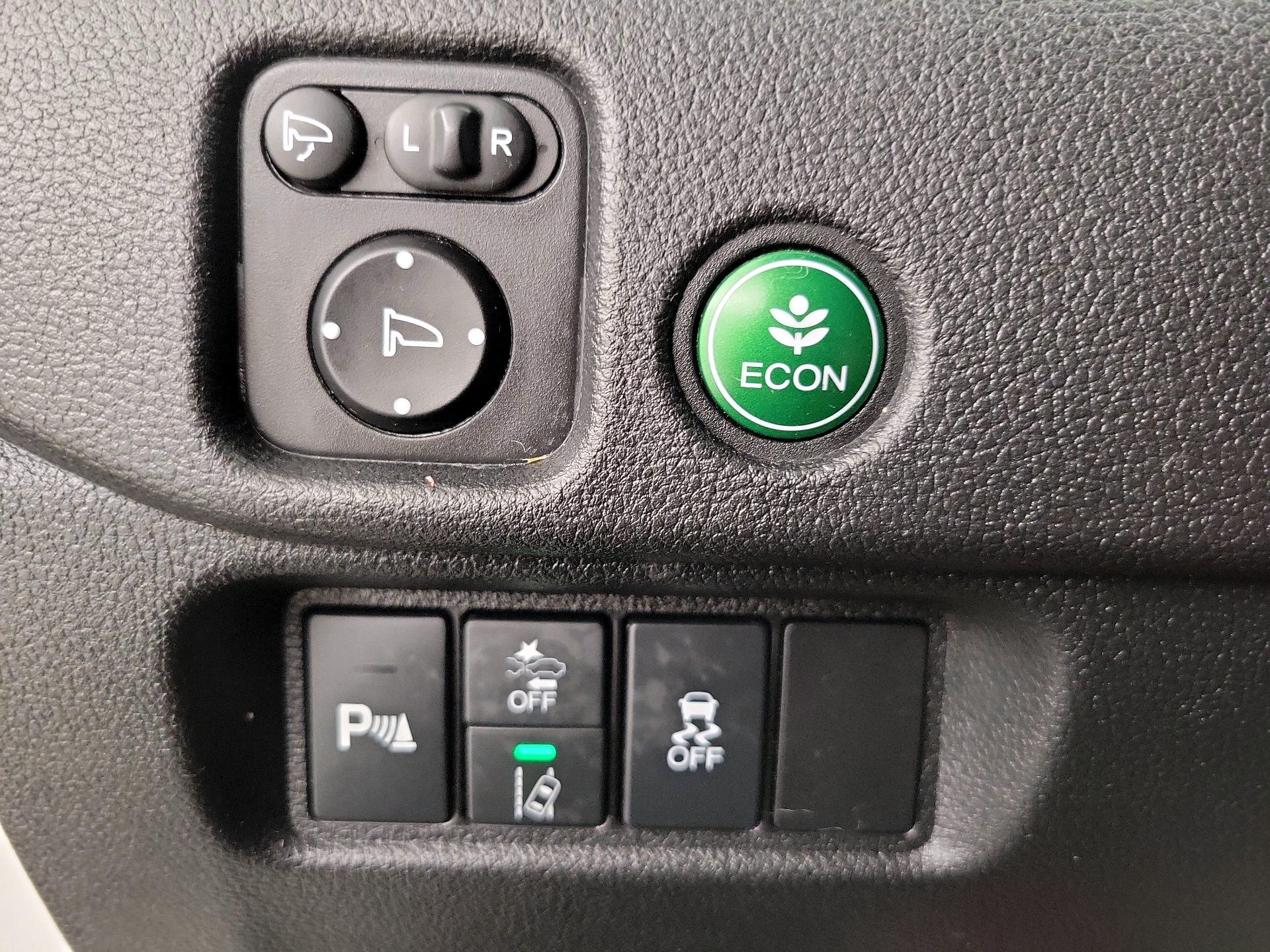 Thumbnail: 2019 Honda Pilot - 13