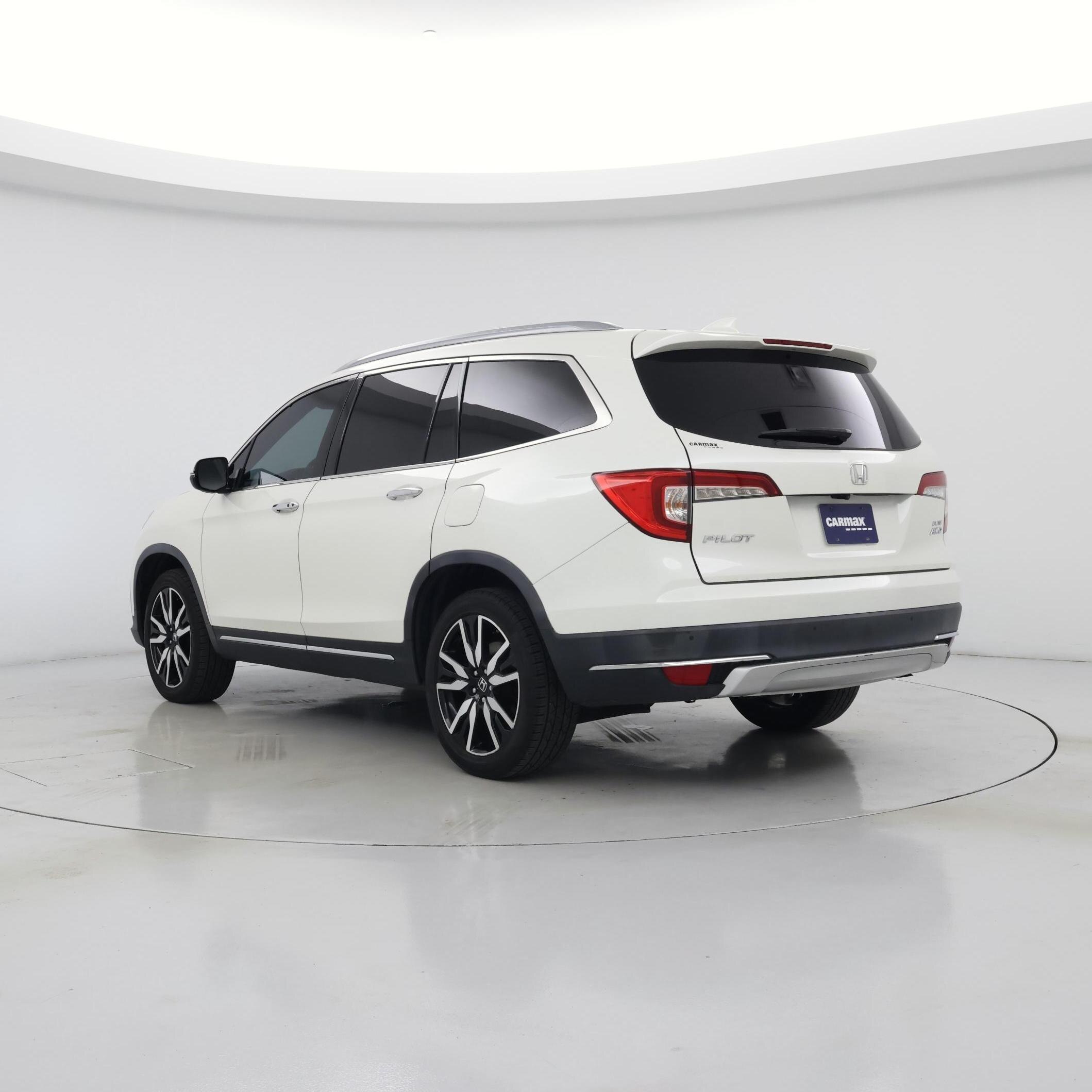Thumbnail: 2019 Honda Pilot - 2