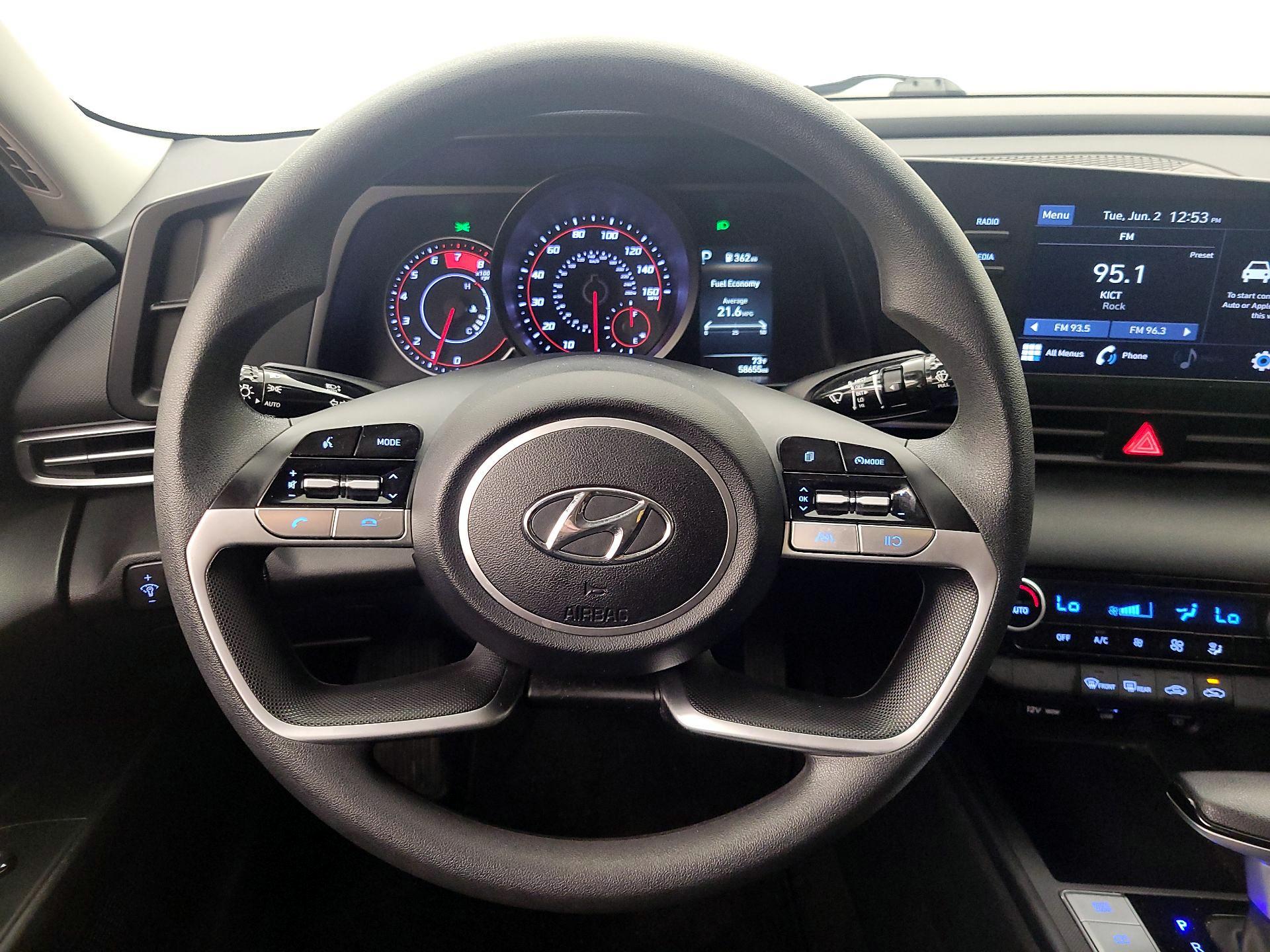 Thumbnail: 2023 Hyundai Elantra - 10