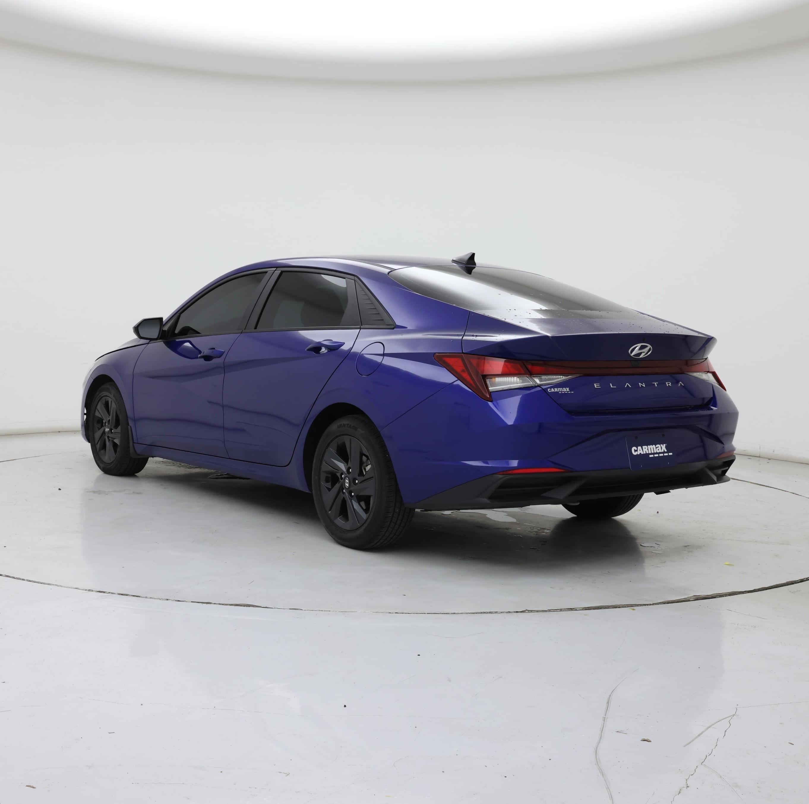 Thumbnail: 2023 Hyundai Elantra - 2