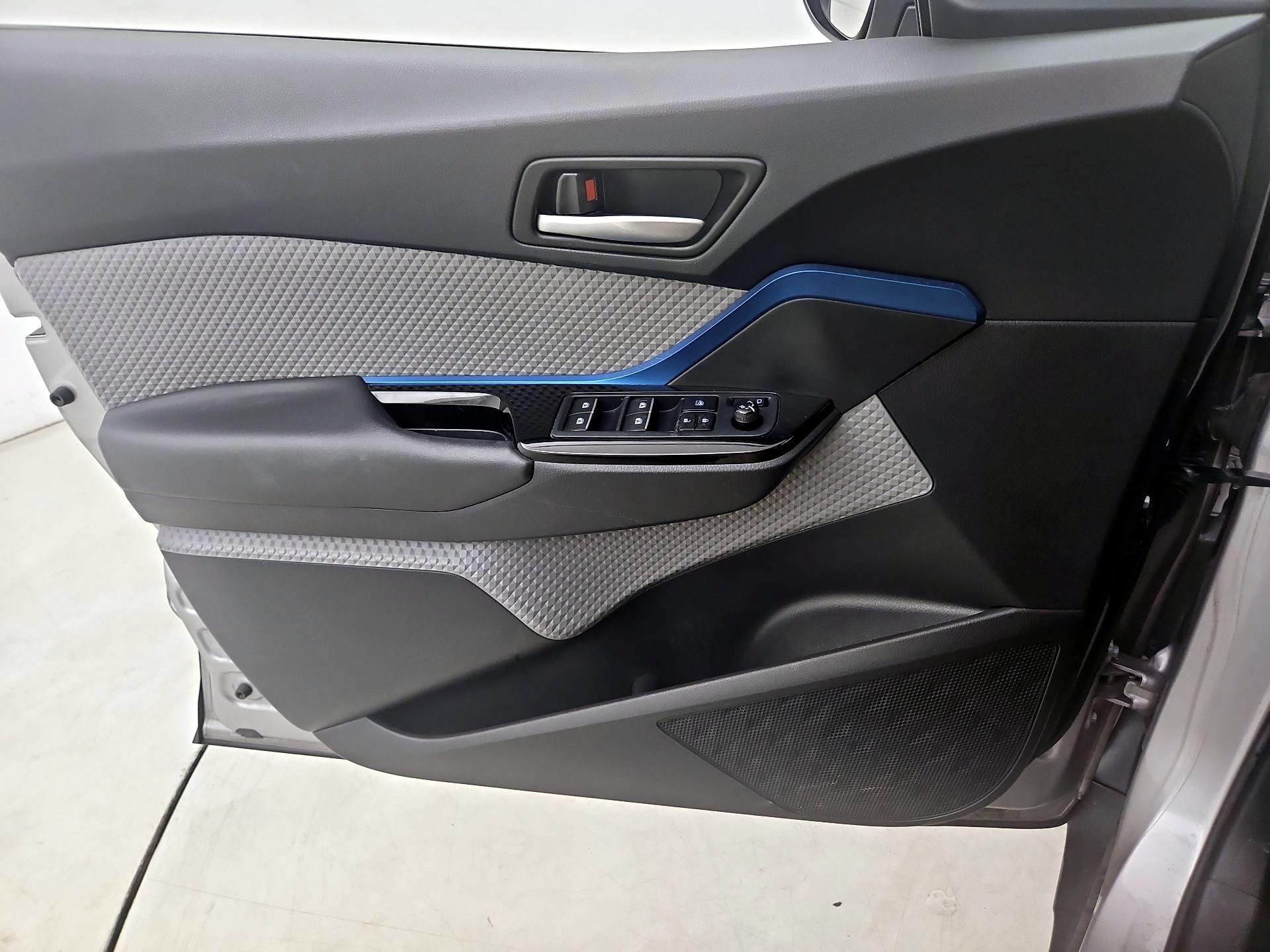 Thumbnail: 2019 Toyota C-HR - 10