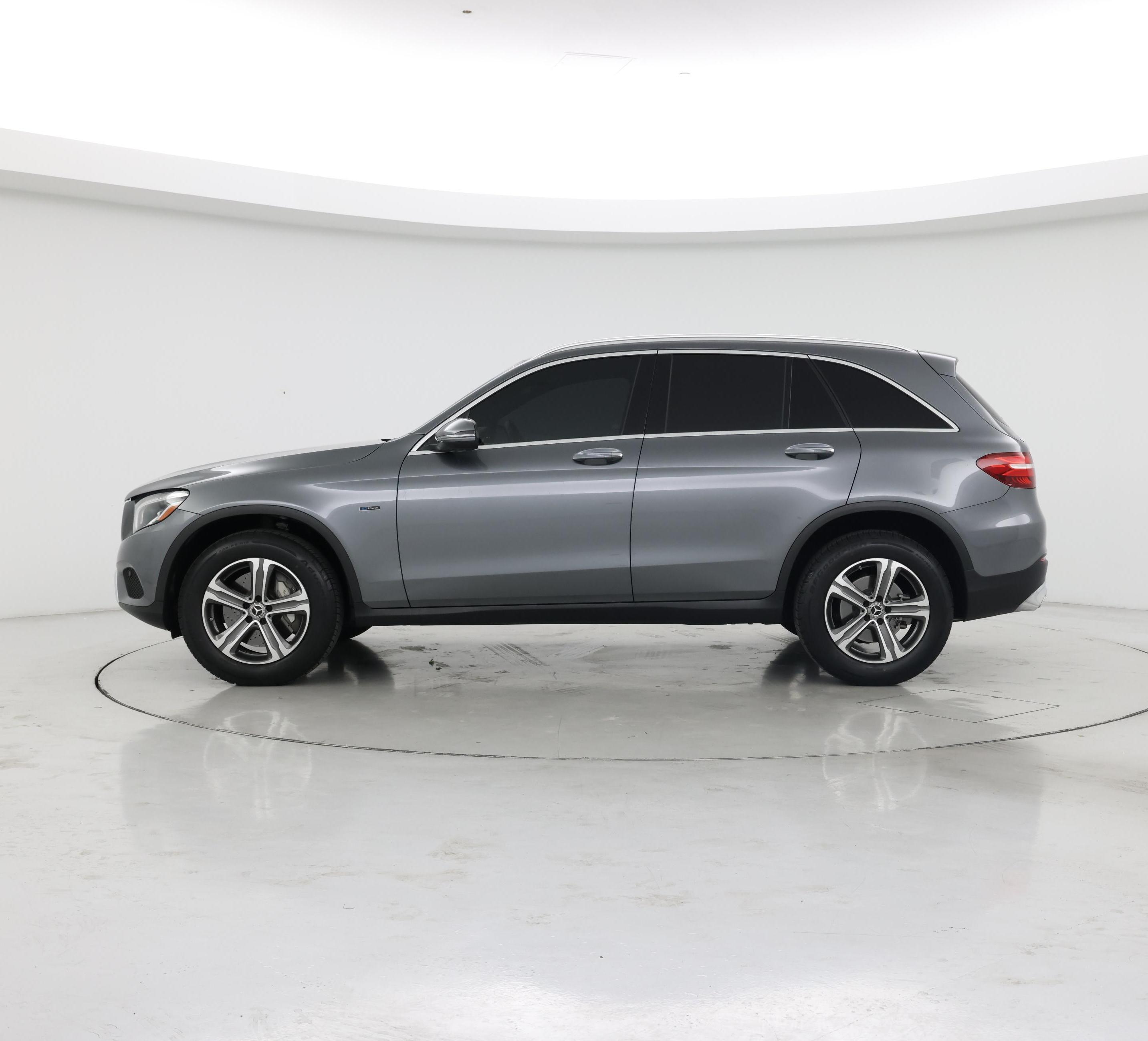 Thumbnail: 2019 Mercedes-Benz GLC - 3