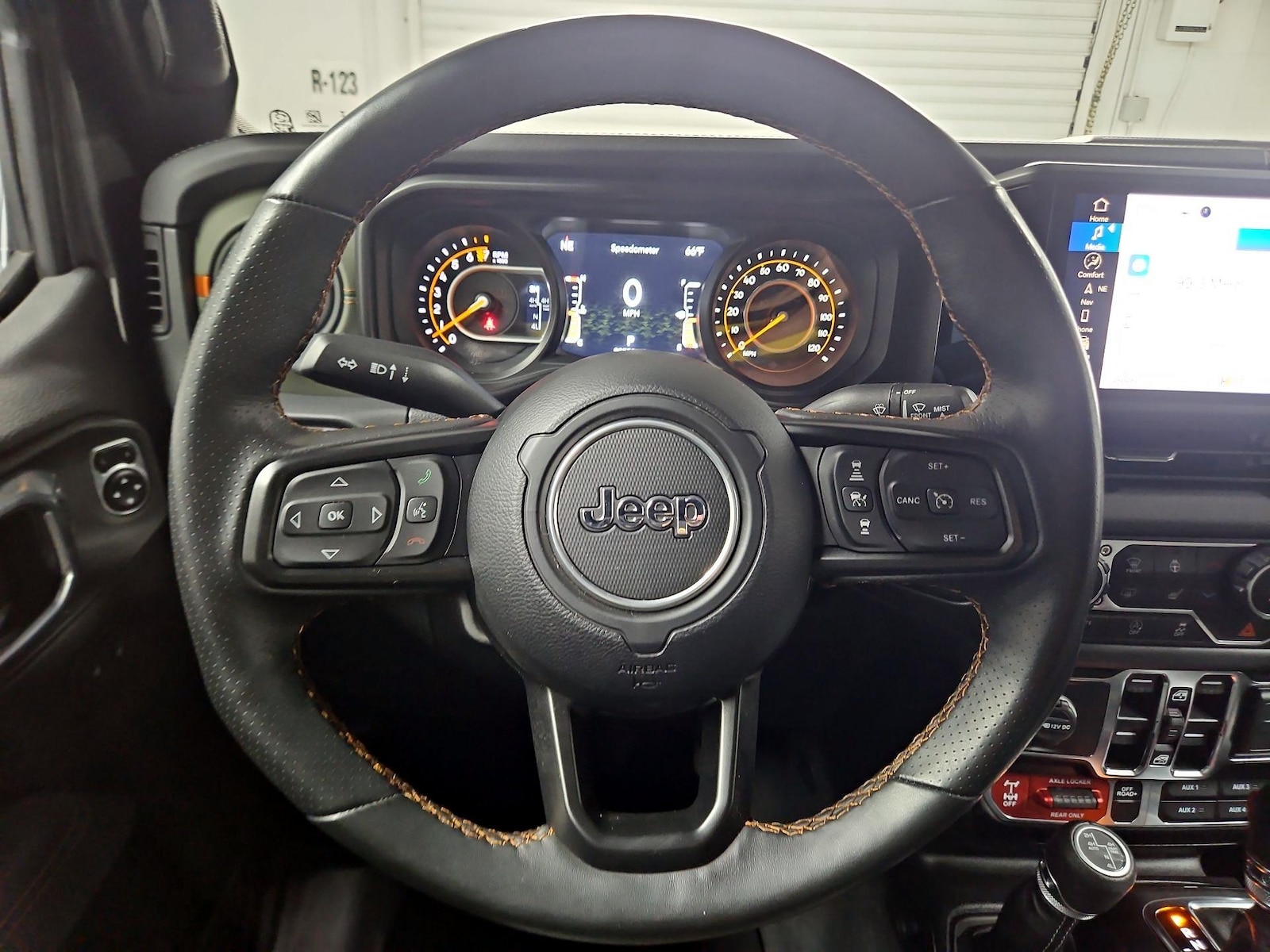 2024 Jeep Gladiator Mojave X - Photo 11