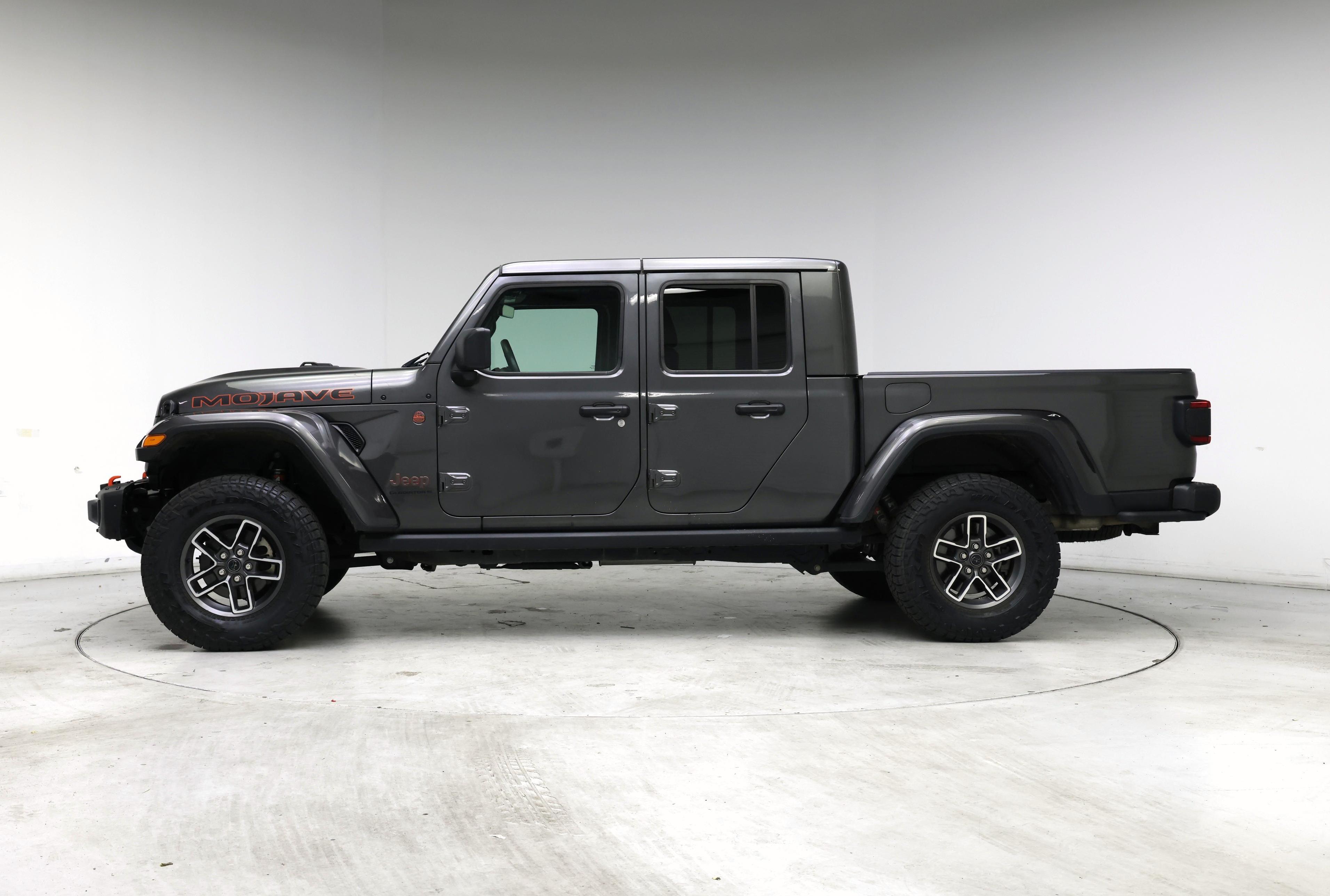 Thumbnail: 2024 Jeep Gladiator - 3