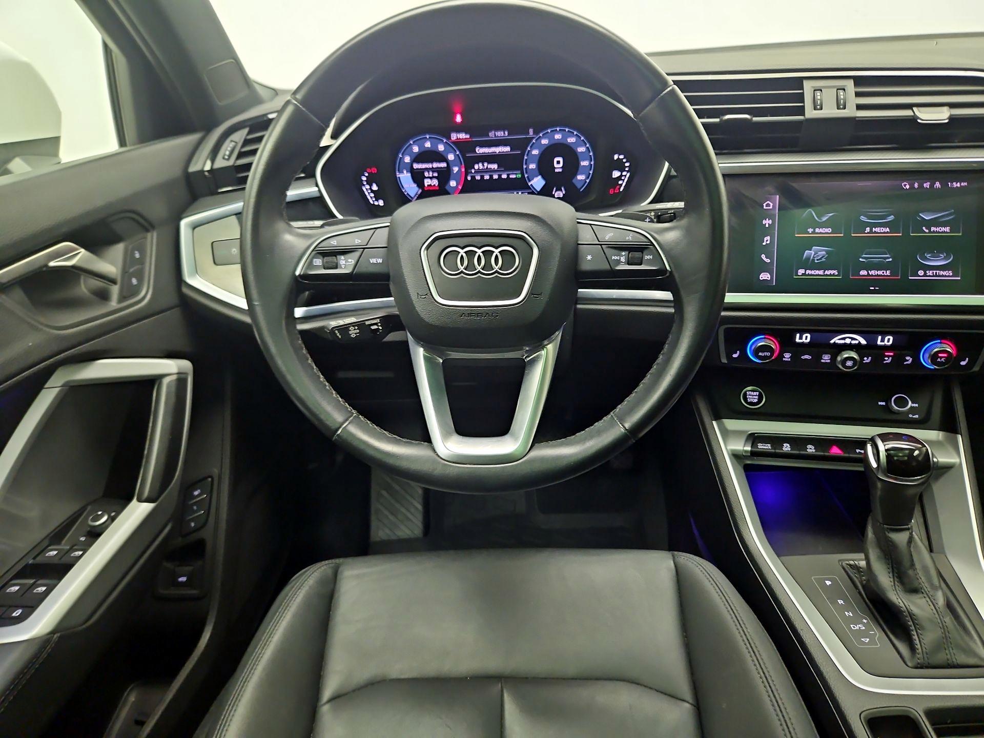 Thumbnail: 2022 Audi Q3 - 10