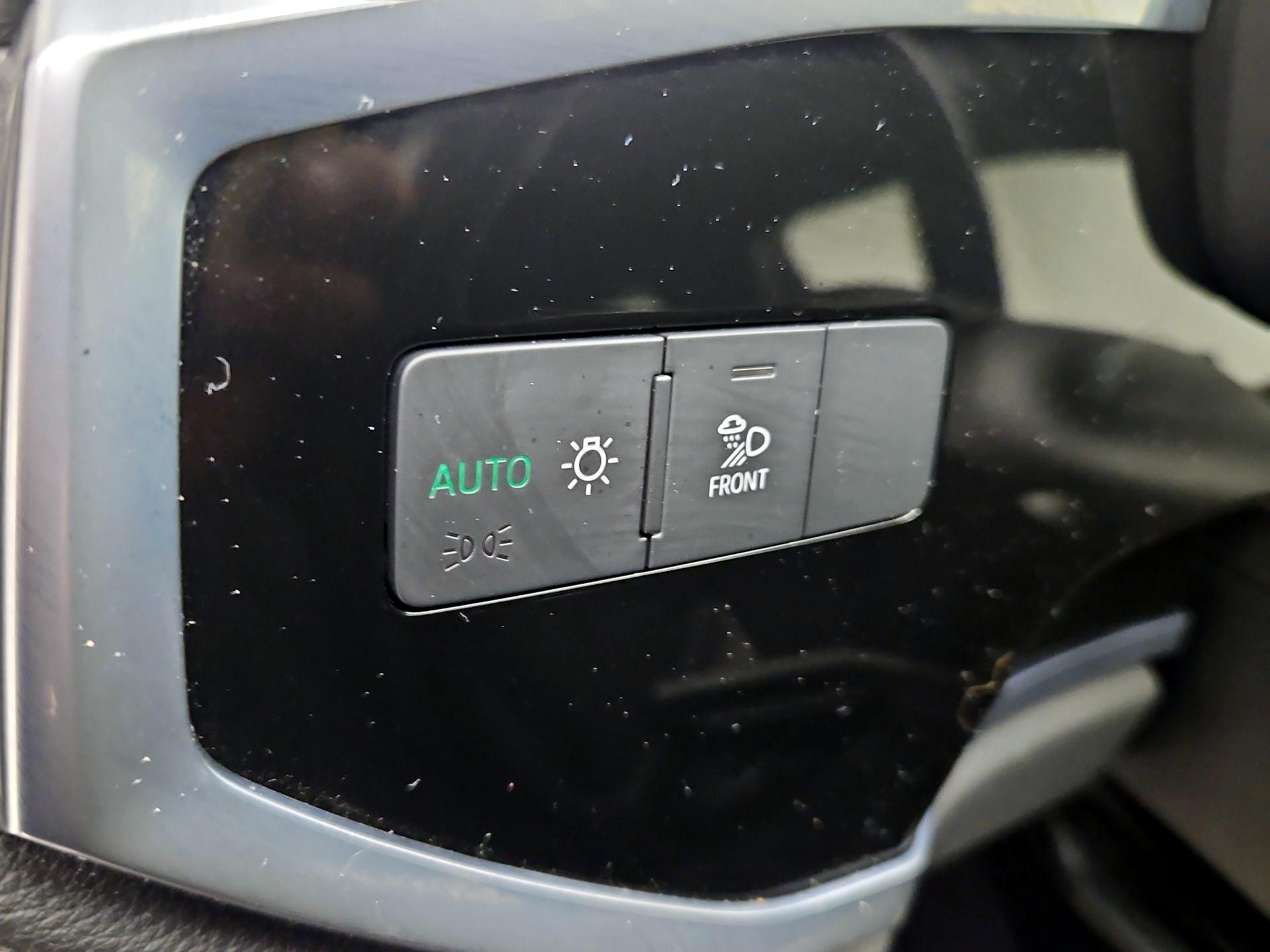 Thumbnail: 2022 Audi Q3 - 13