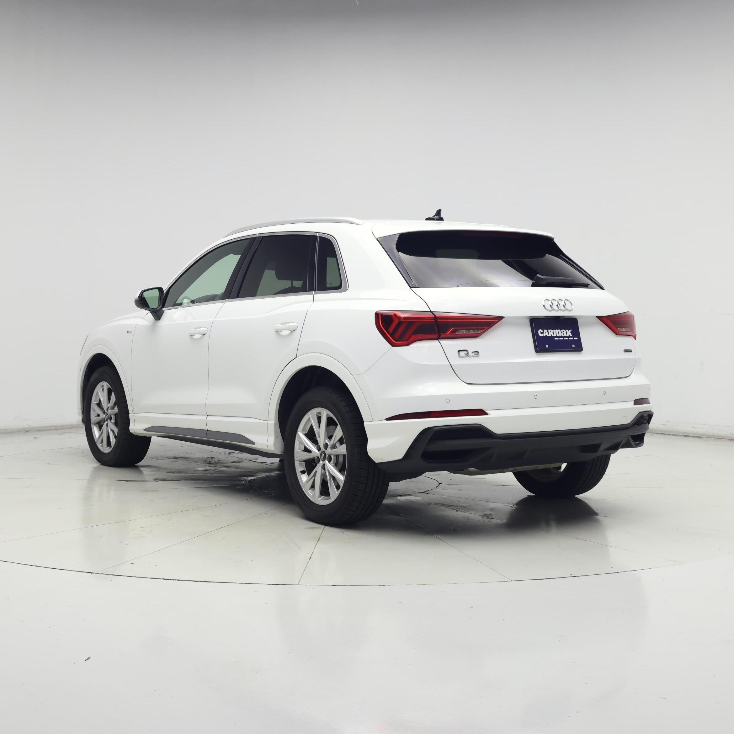 Thumbnail: 2022 Audi Q3 - 2