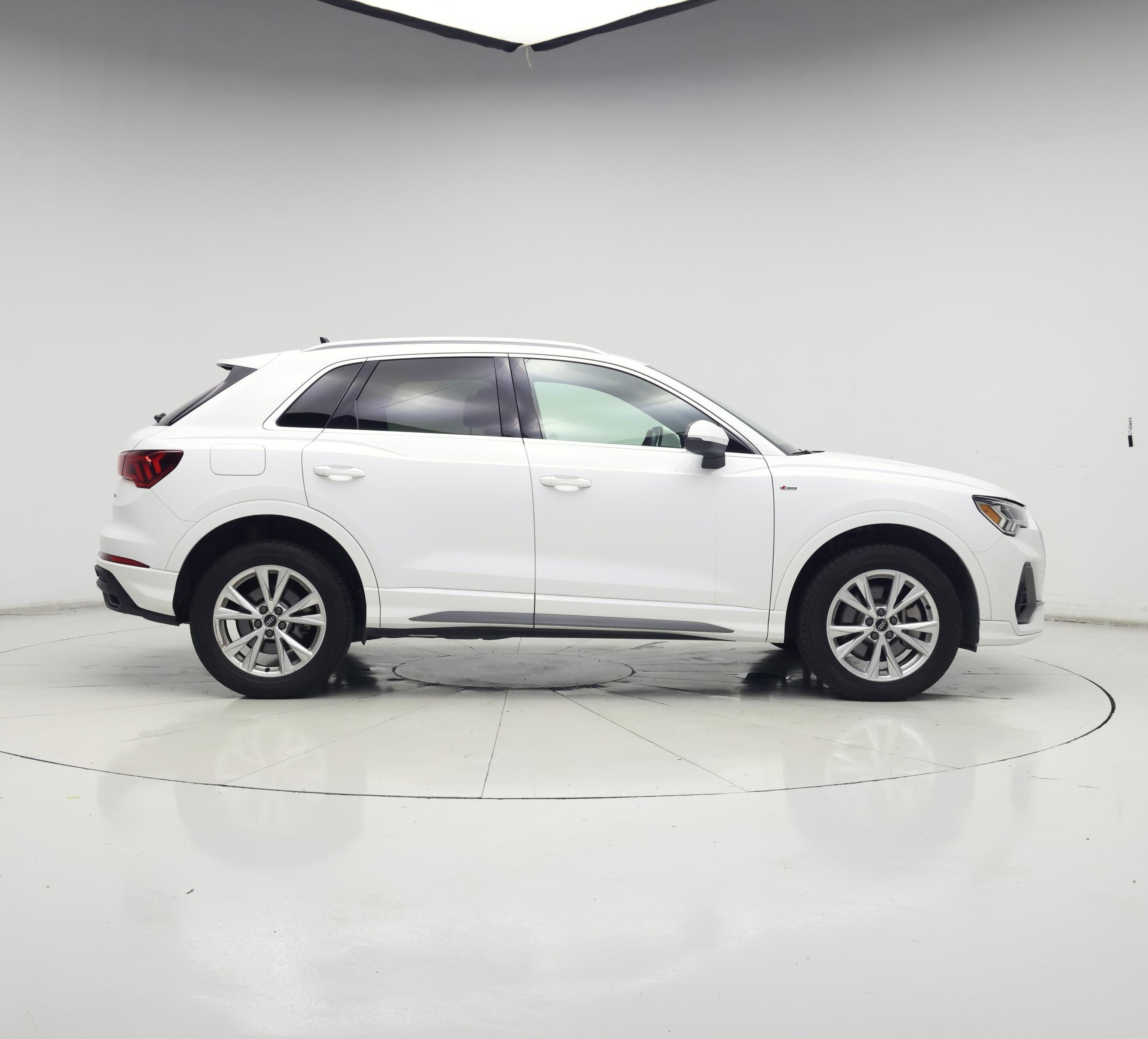 Thumbnail: 2022 Audi Q3 - 7