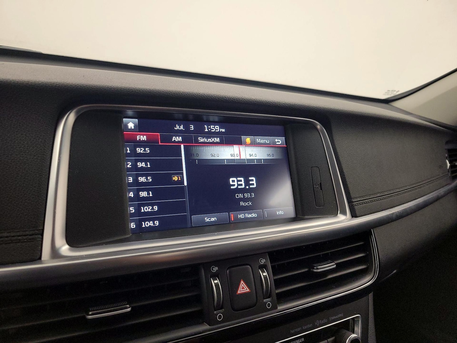 2017 Kia Optima EX Hybrid - Photo 17
