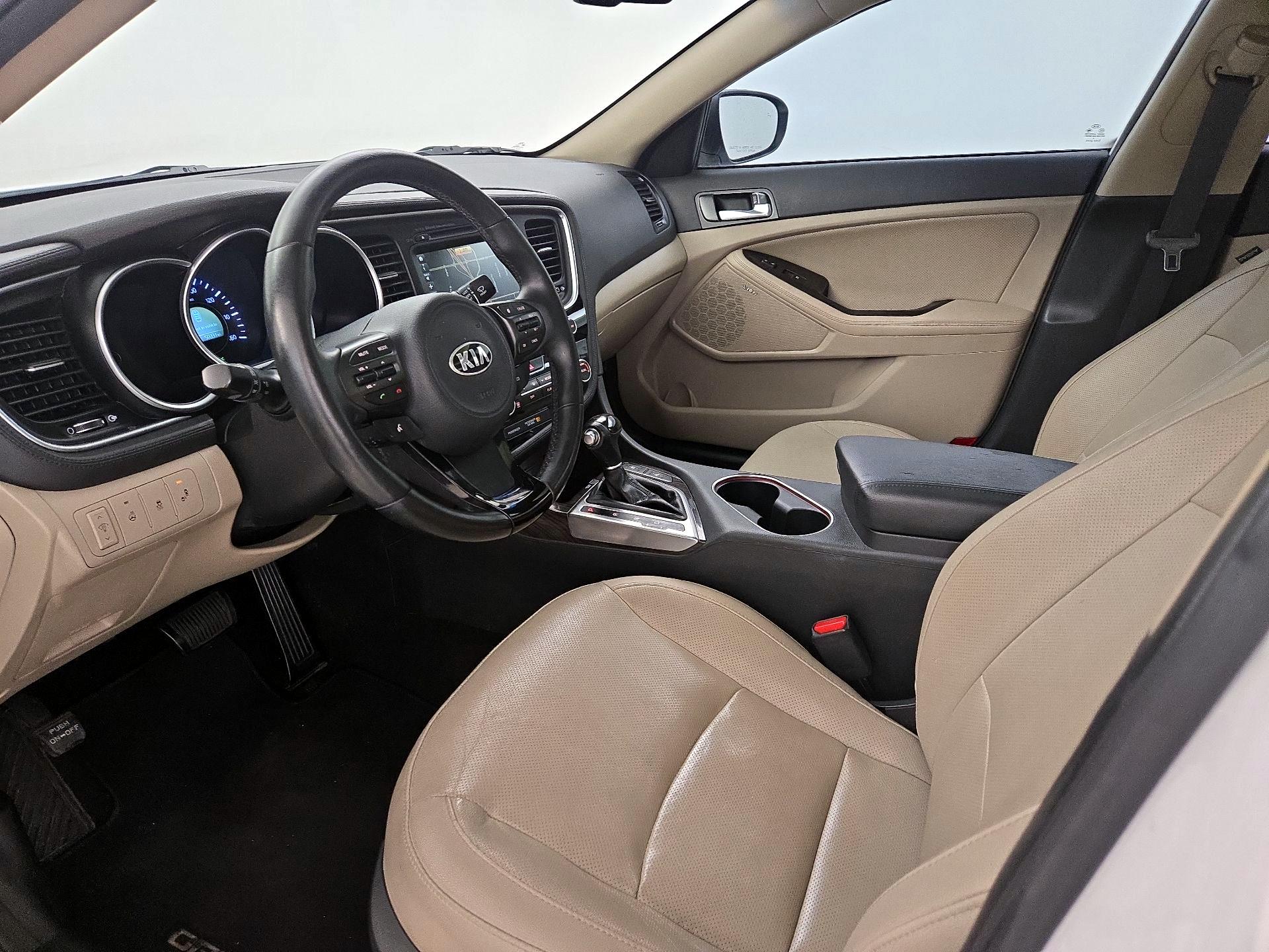 Thumbnail: 2015 Kia Optima - 11