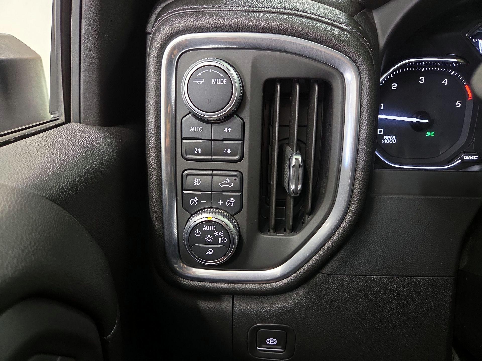 Thumbnail: 2020 GMC Sierra 3500 - 13
