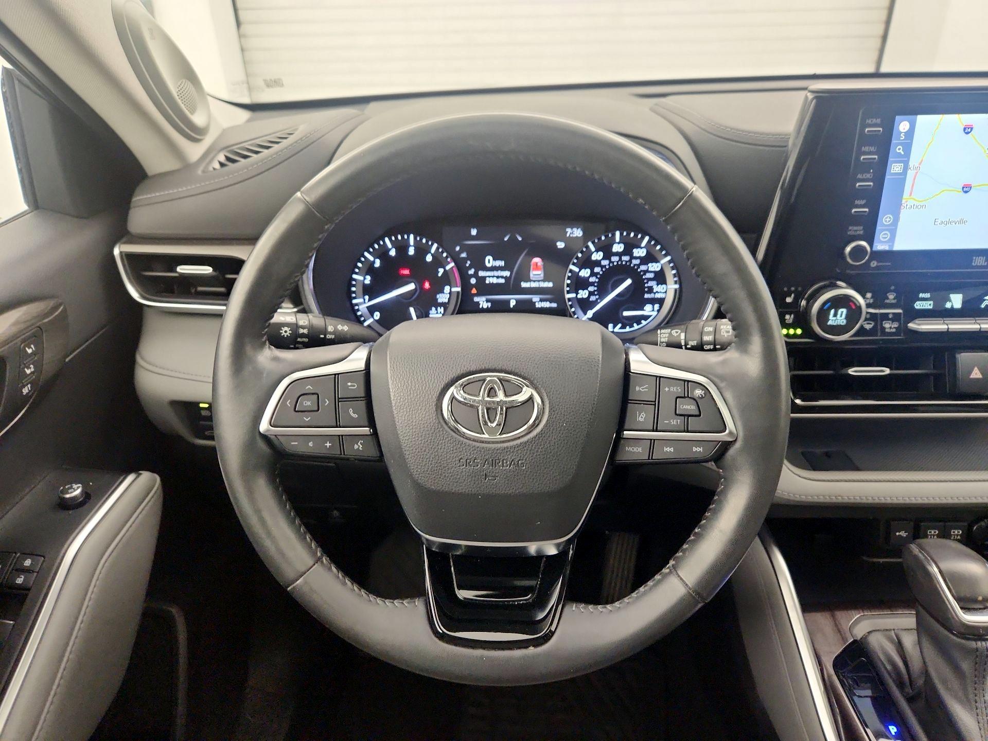 Thumbnail: 2020 Toyota Highlander - 10