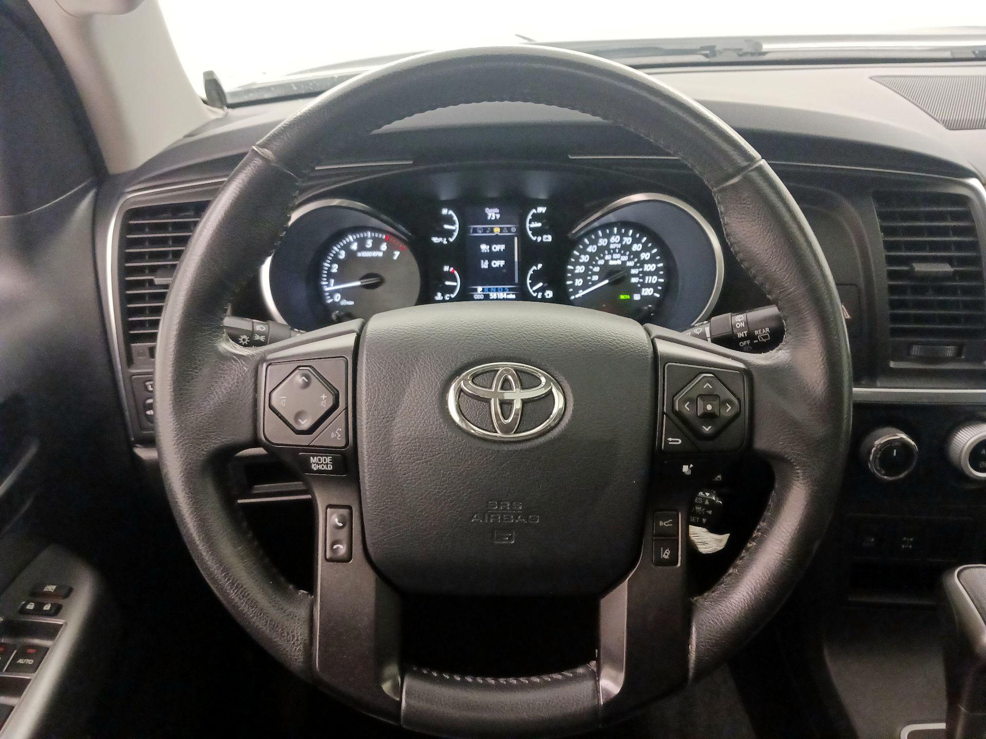 Thumbnail: 2018 Toyota Sequoia - 10
