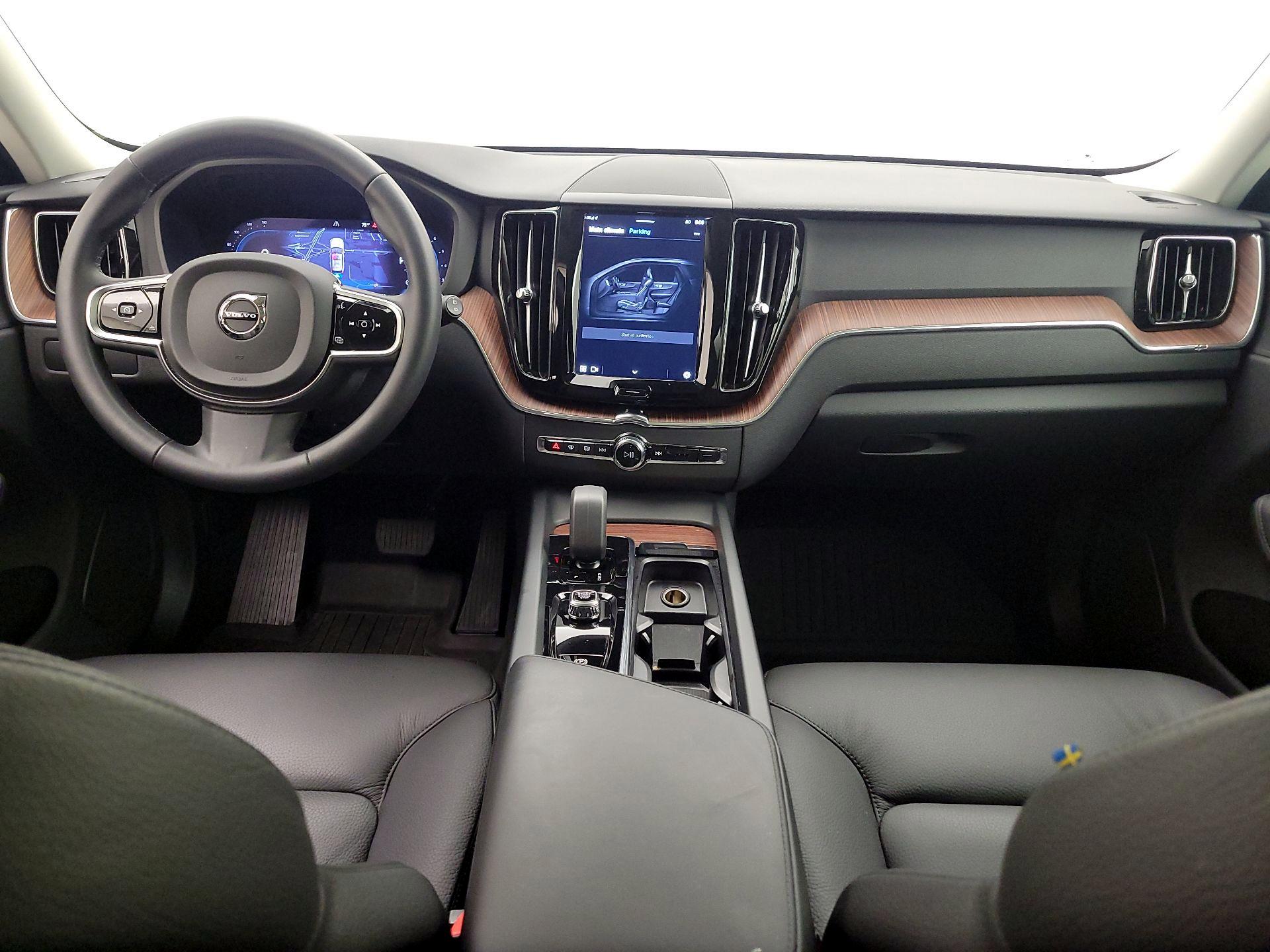 Thumbnail: 2024 Volvo XC60 - 9