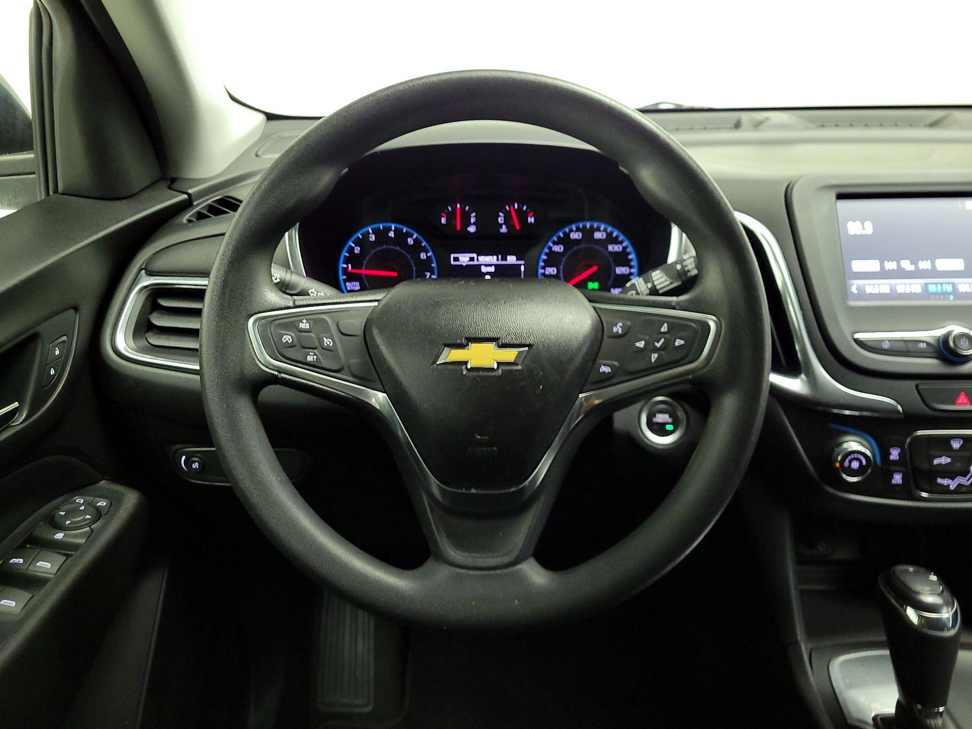 Thumbnail: 2018 Chevrolet Equinox - 10