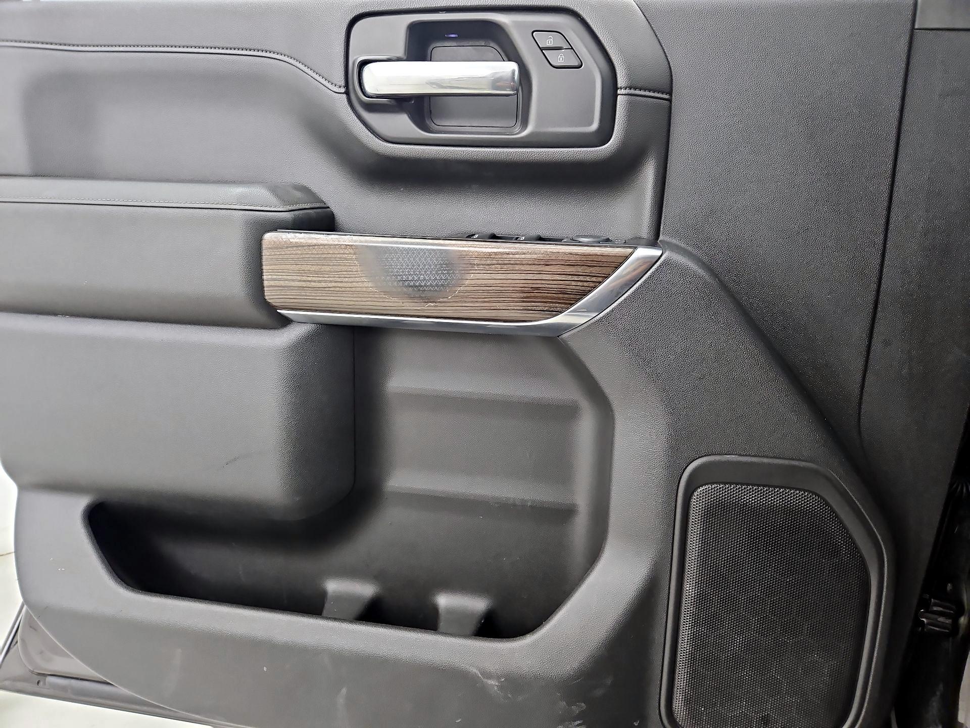 Thumbnail: 2020 Chevrolet Silverado 2500 - 12