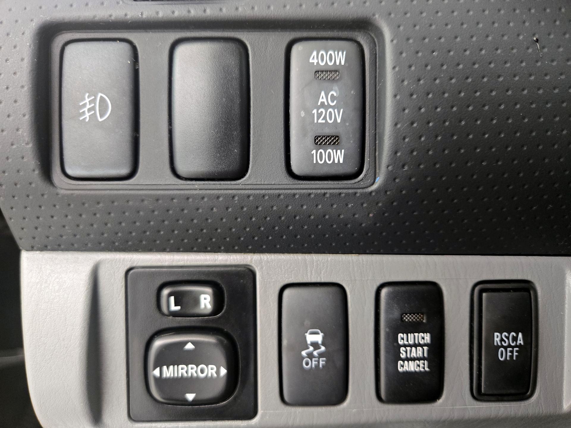 Thumbnail: 2014 Toyota Tacoma - 13