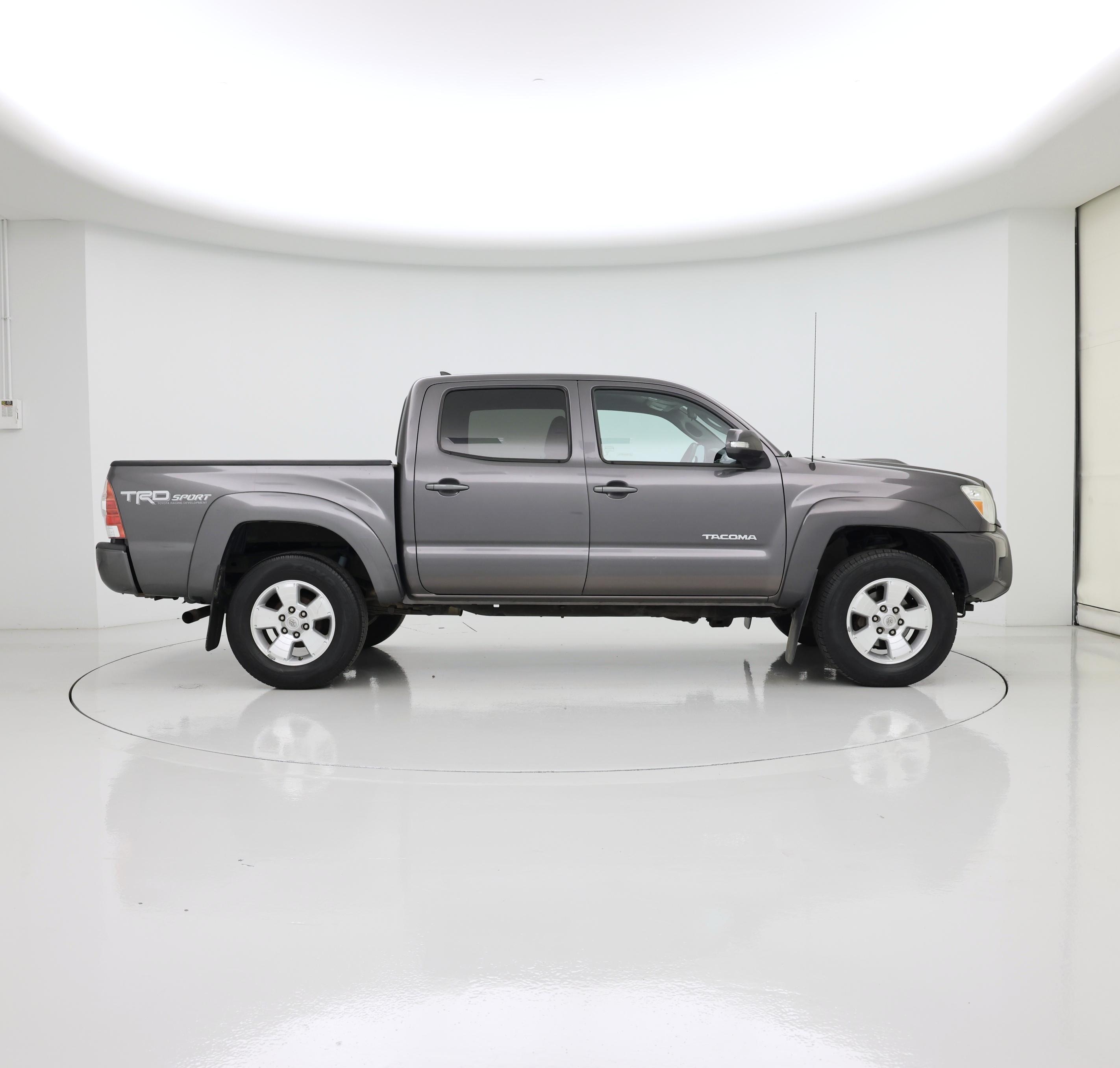 Thumbnail: 2014 Toyota Tacoma - 7