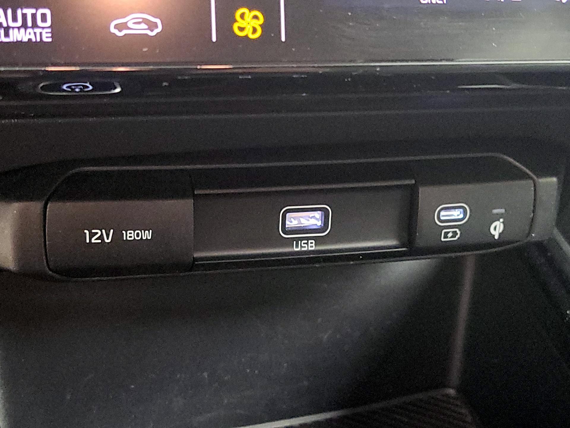 Thumbnail: 2023 Kia Niro - 19