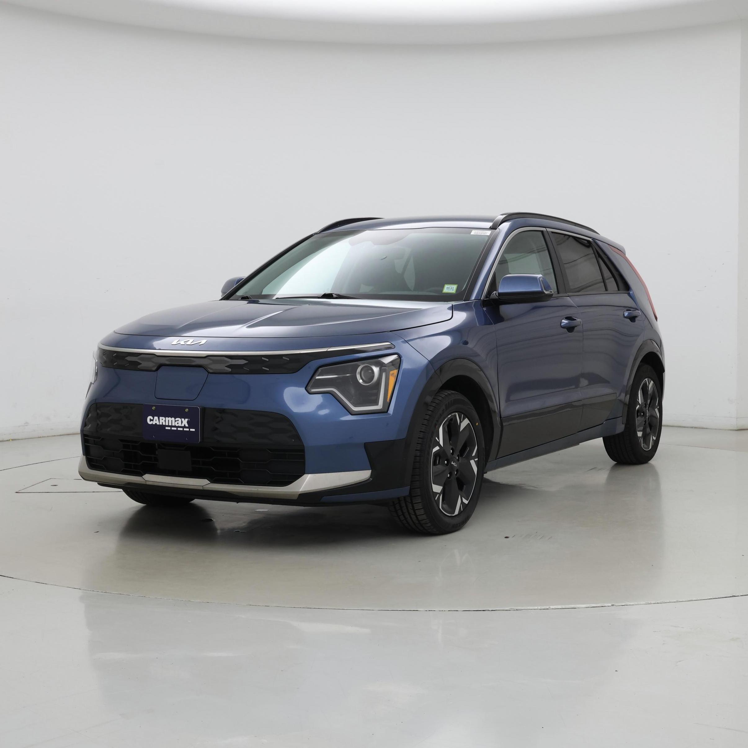 Thumbnail: 2023 Kia Niro - 4