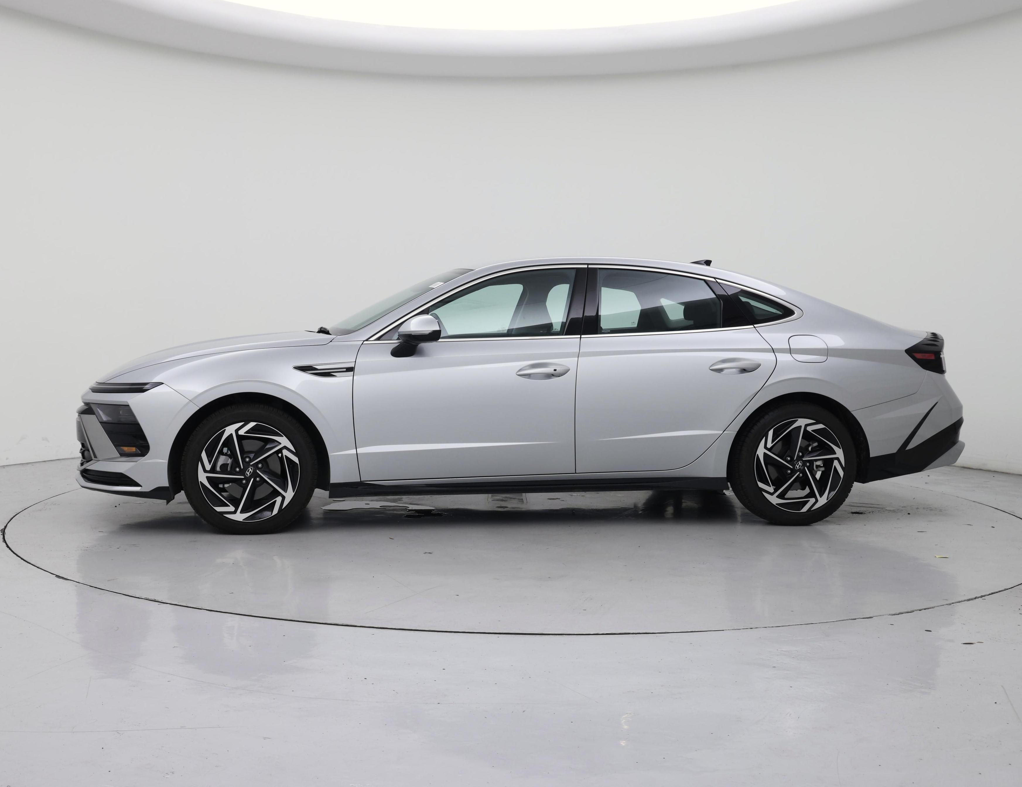Thumbnail: 2026 Hyundai Sonata - 3