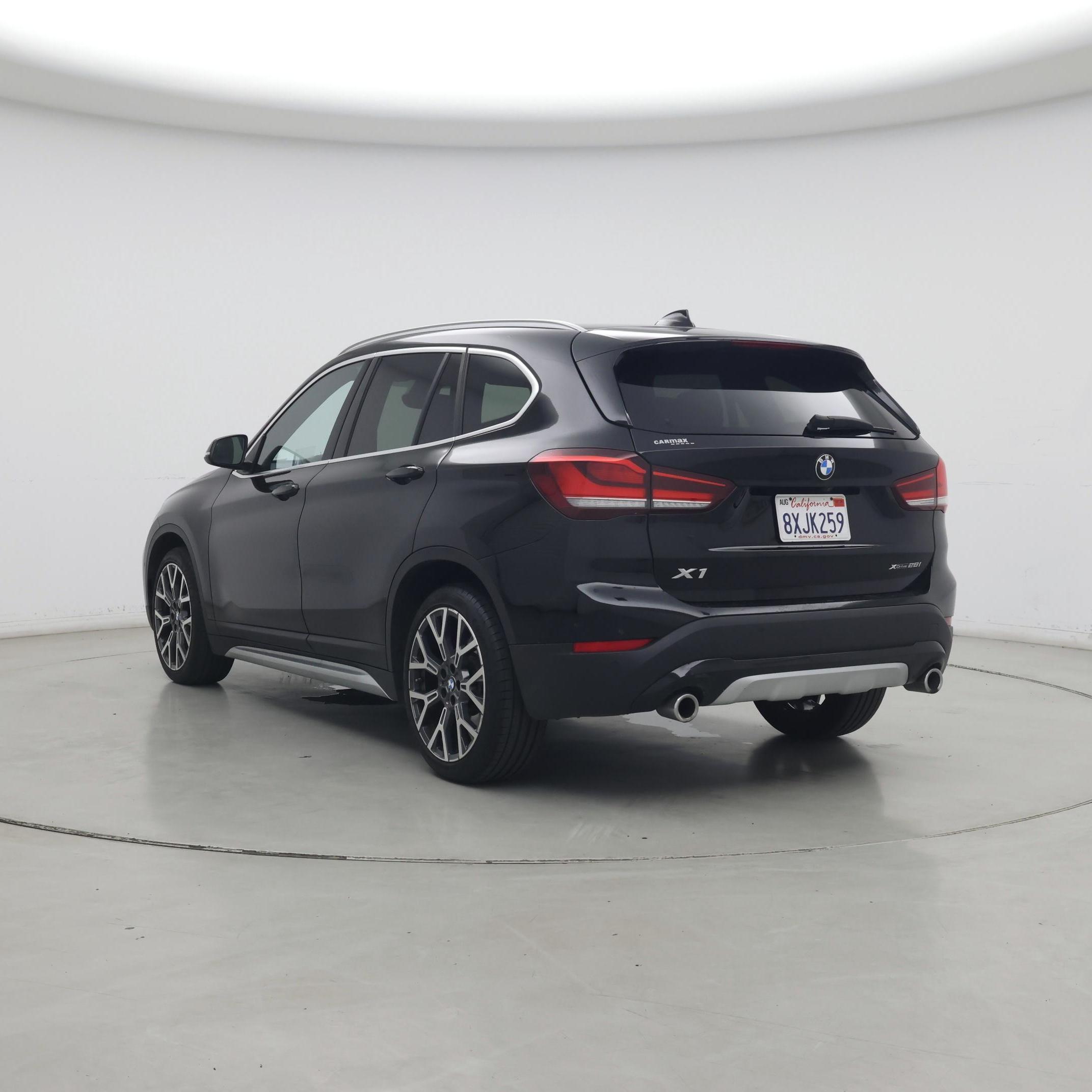 Thumbnail: 2021 BMW X1 - 2