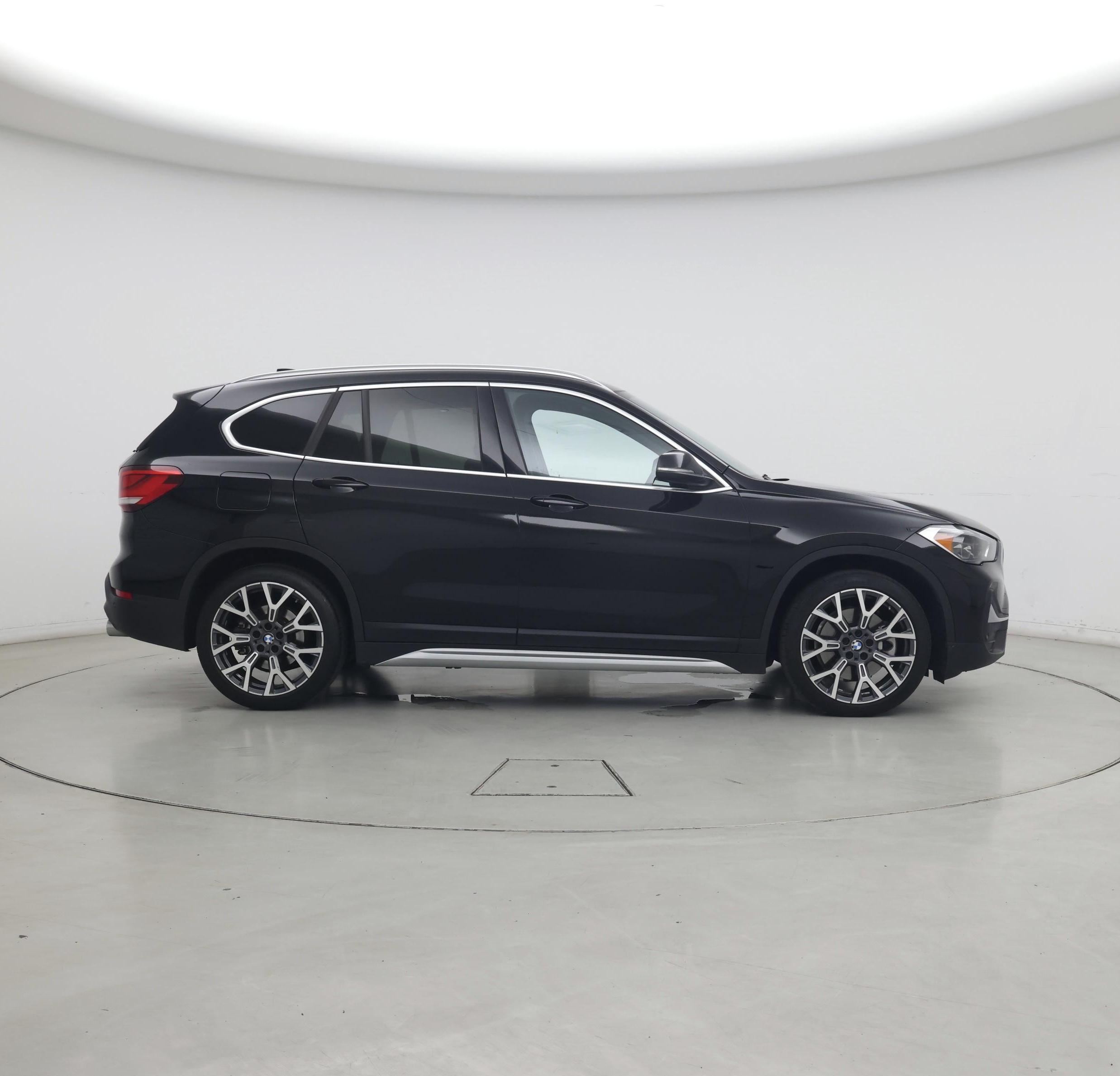 Thumbnail: 2021 BMW X1 - 7