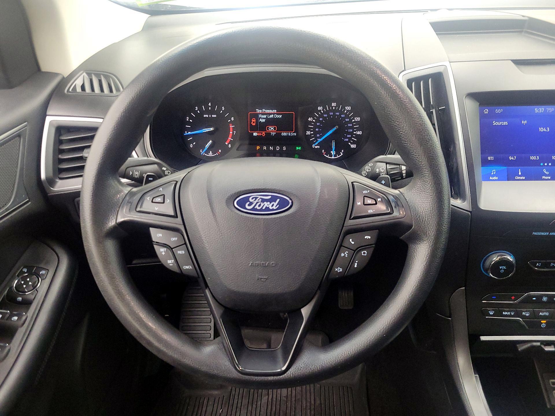 Thumbnail: 2020 Ford Edge - 10