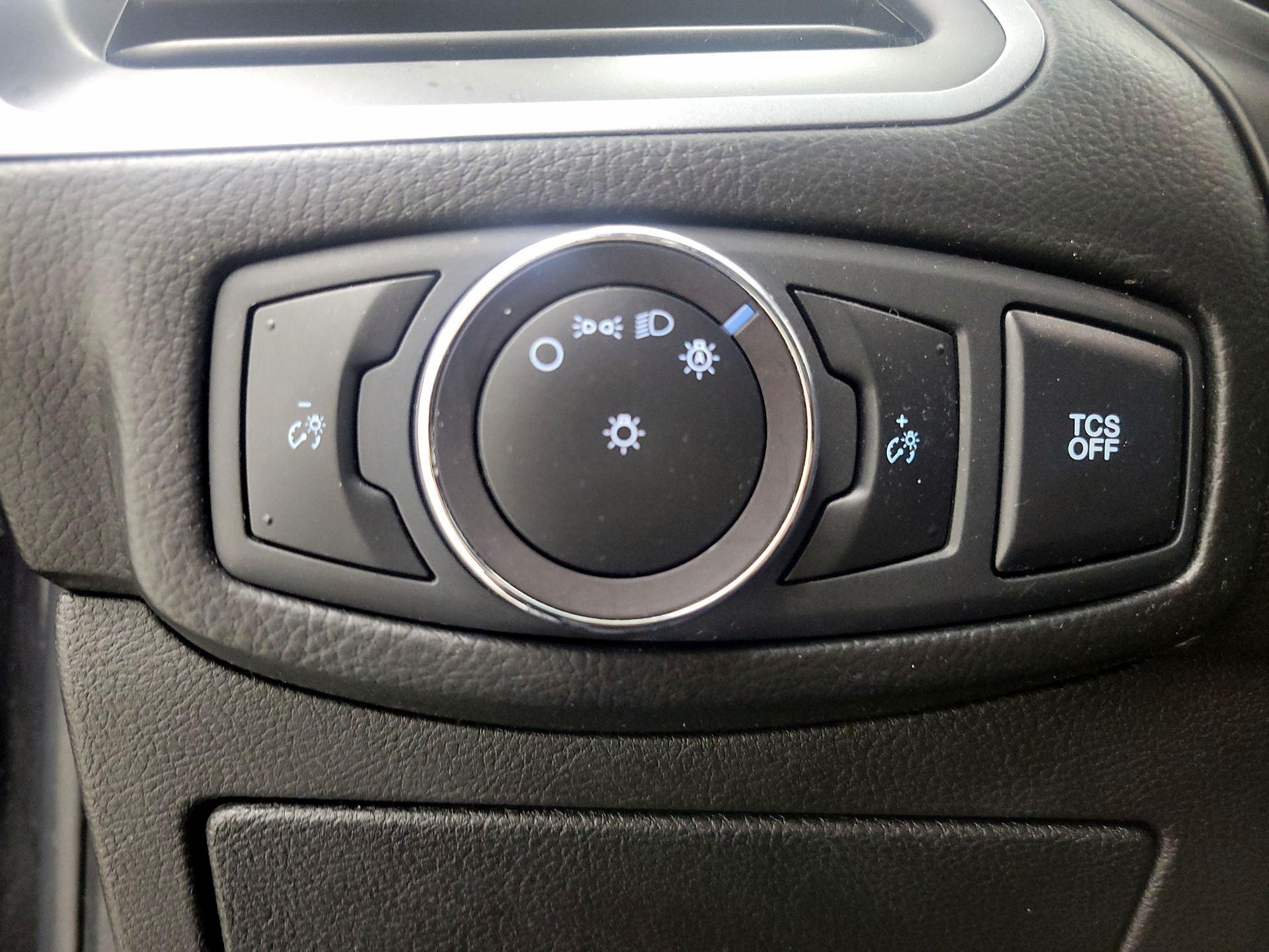 Thumbnail: 2020 Ford Edge - 13