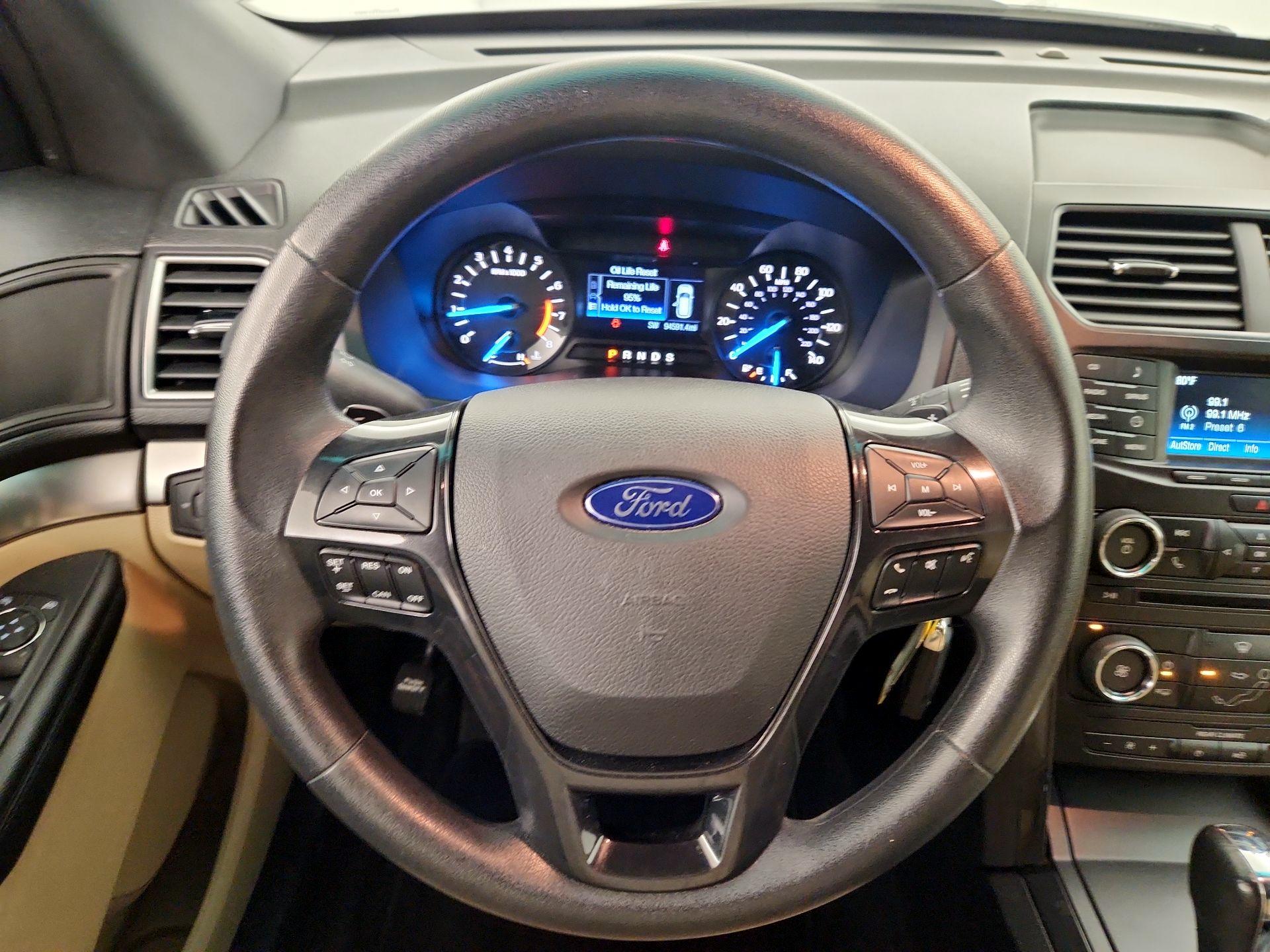 Thumbnail: 2016 Ford Explorer - 10