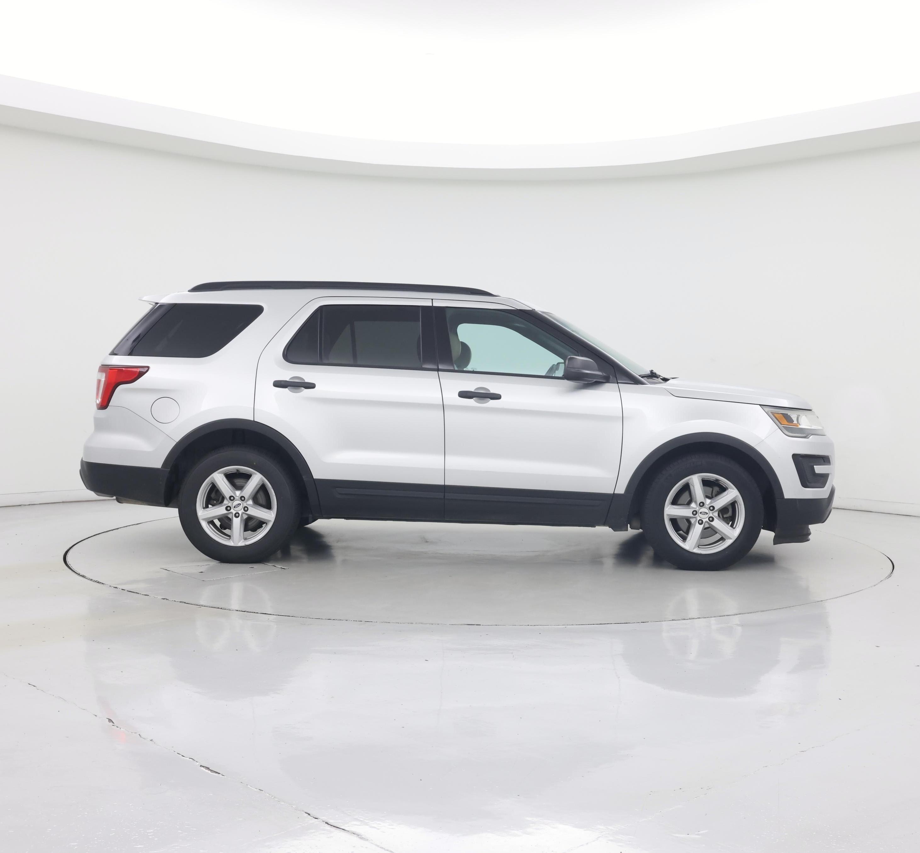 Thumbnail: 2016 Ford Explorer - 7