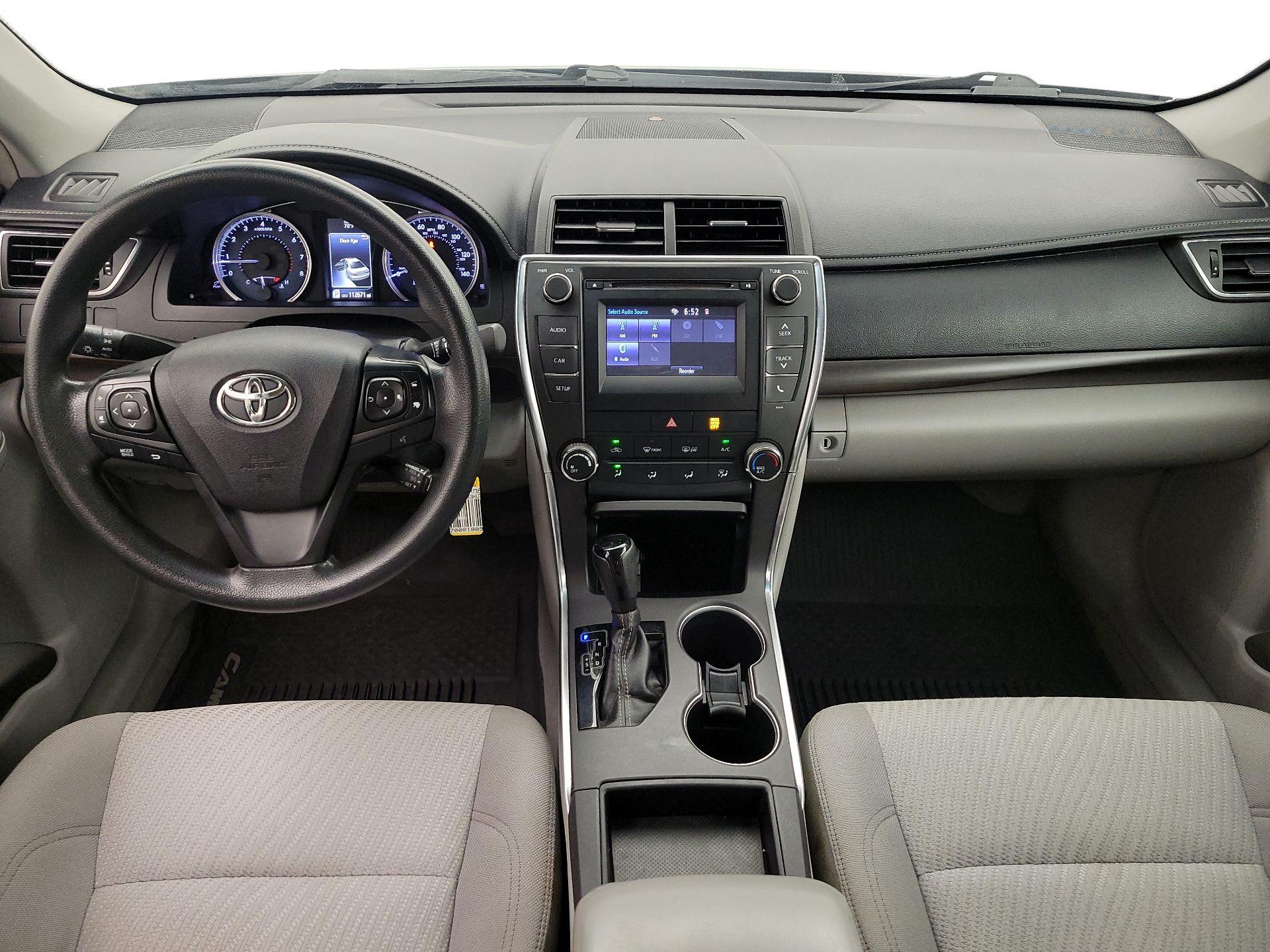 Thumbnail: 2017 Toyota Camry - 9