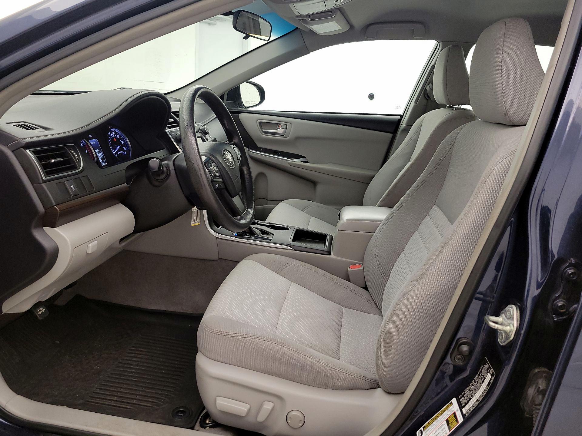 Thumbnail: 2017 Toyota Camry - 11