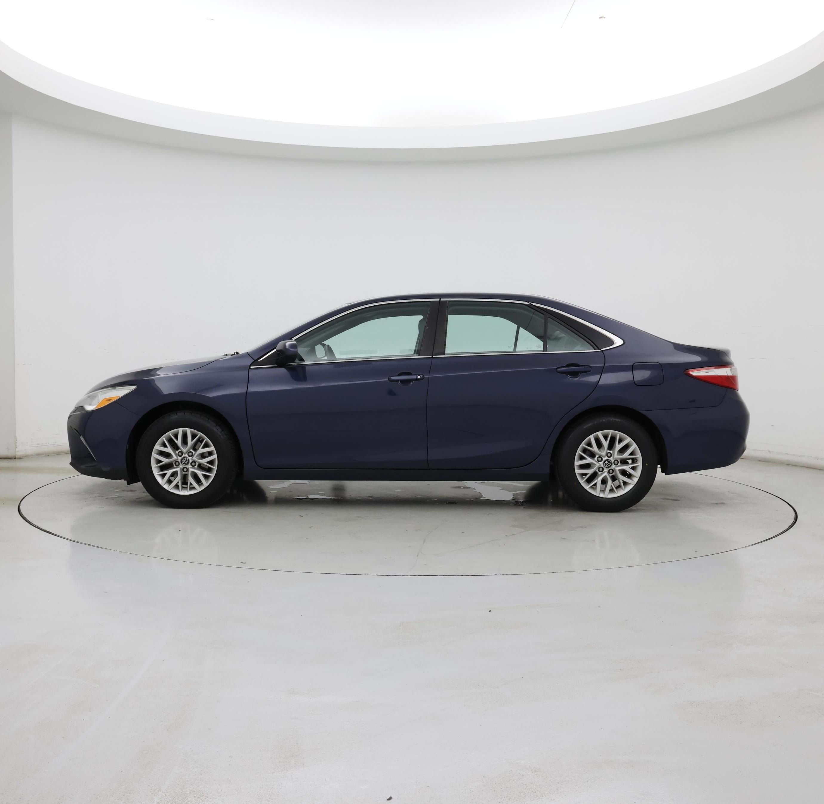 Thumbnail: 2017 Toyota Camry - 3