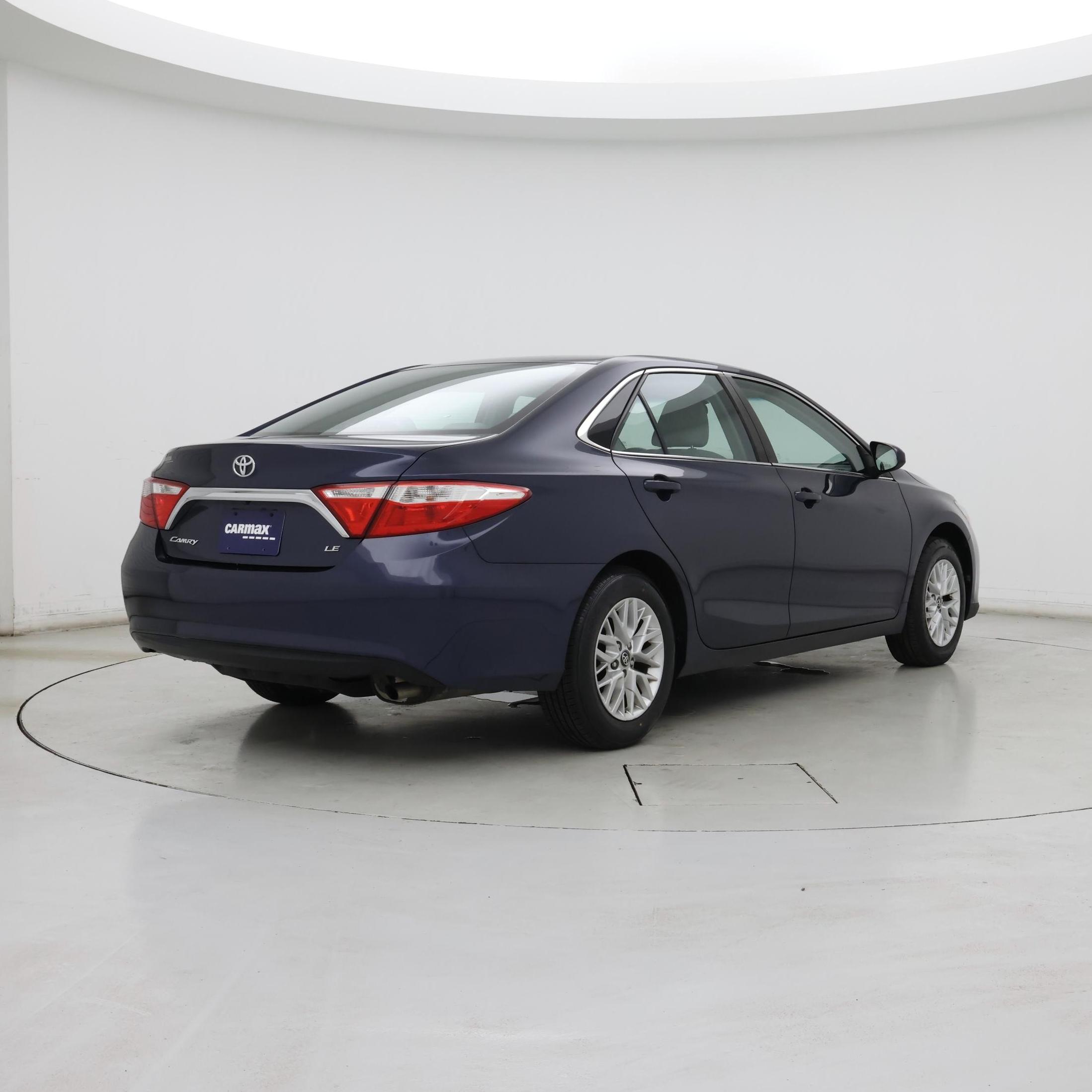 Thumbnail: 2017 Toyota Camry - 8