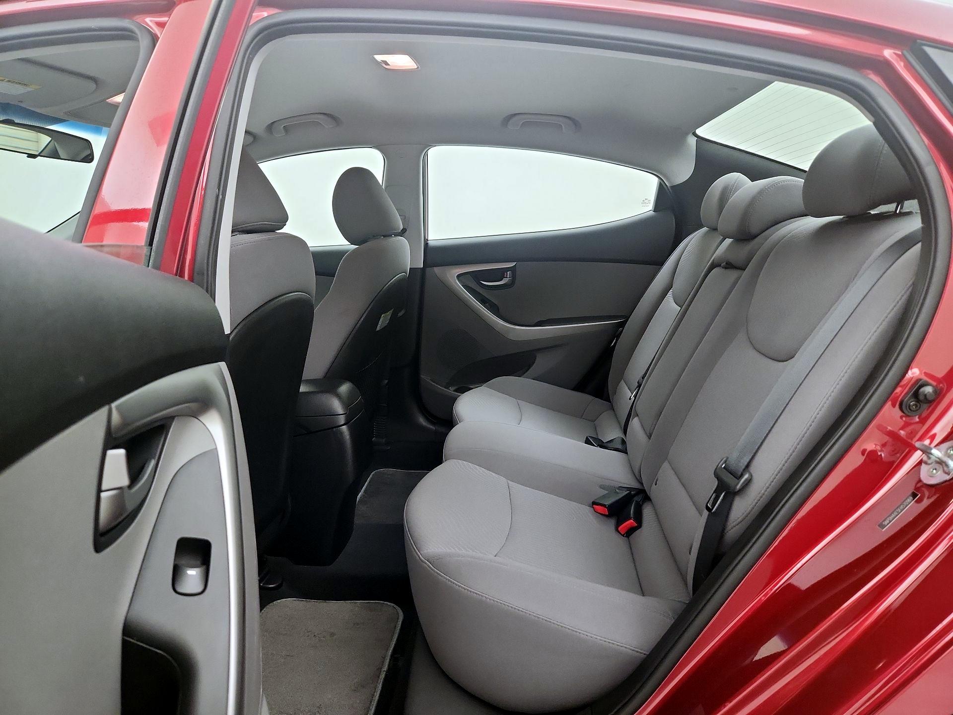Thumbnail: 2015 Hyundai Elantra - 18