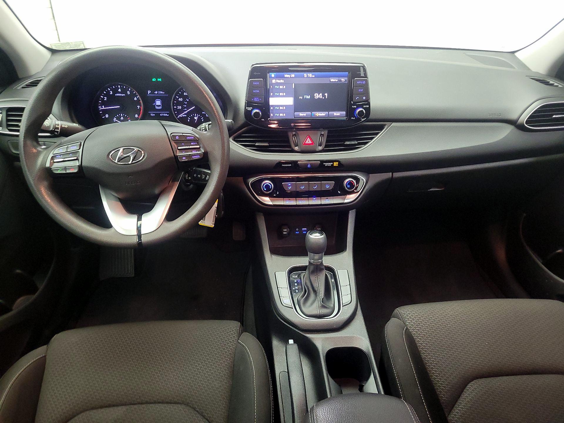 Thumbnail: 2020 Hyundai Elantra - 8