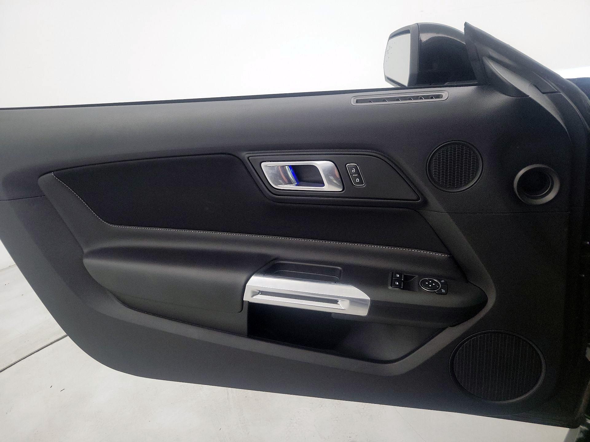 Thumbnail: 2022 Ford Mustang - 12