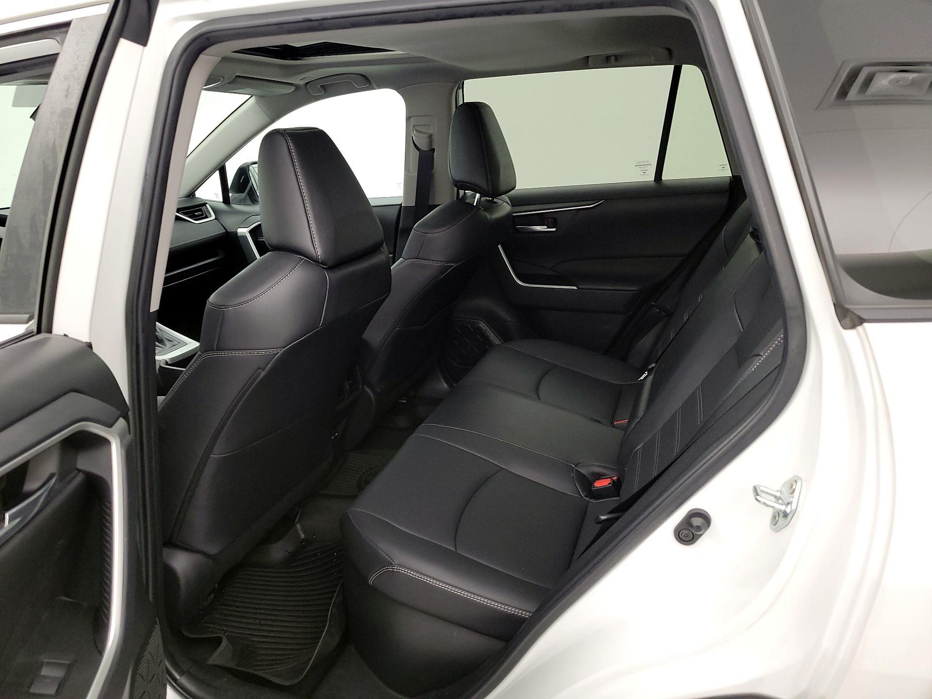 Thumbnail: 2024 Toyota RAV4 - 18