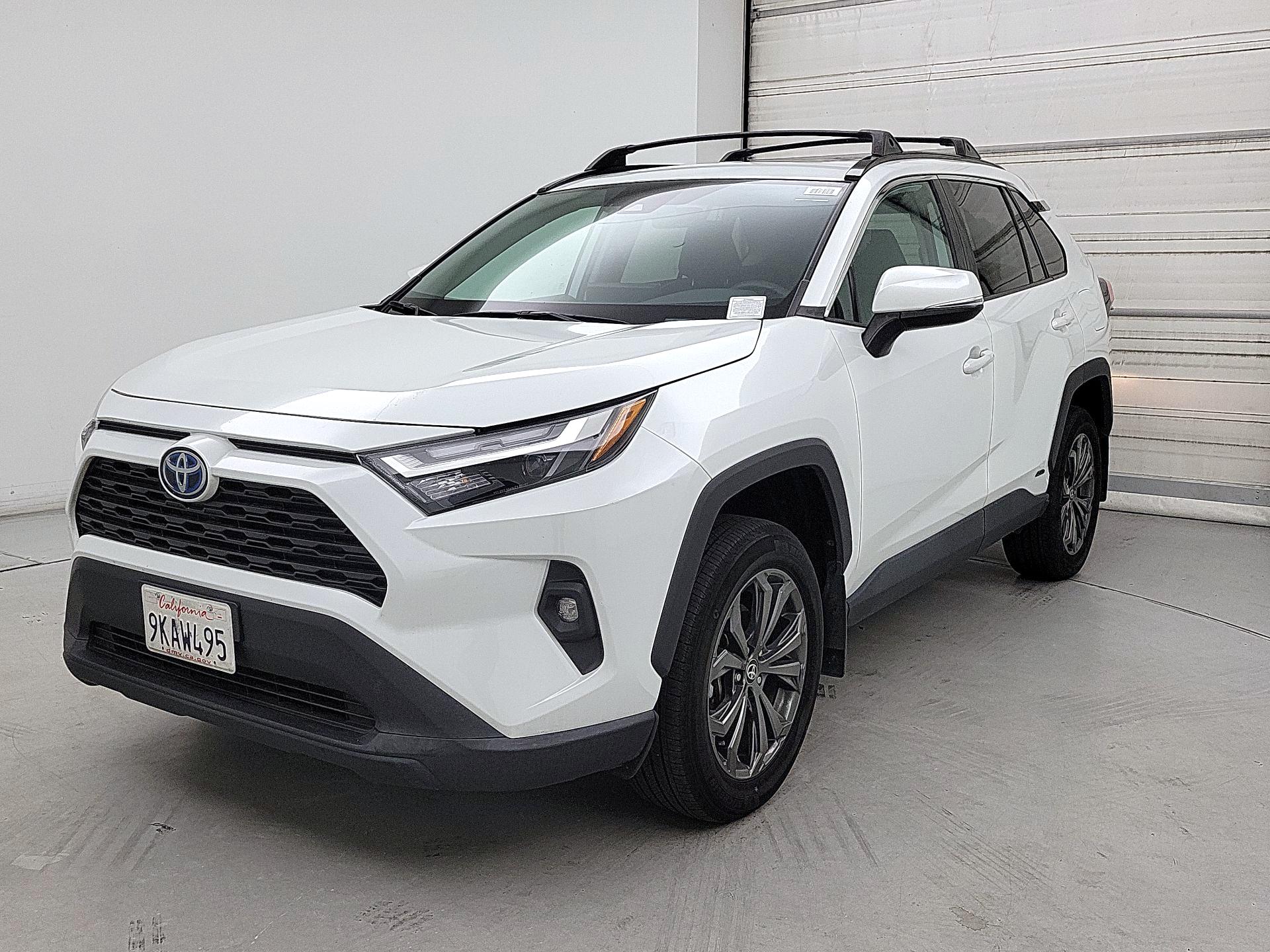 Thumbnail: 2024 Toyota RAV4 - 3