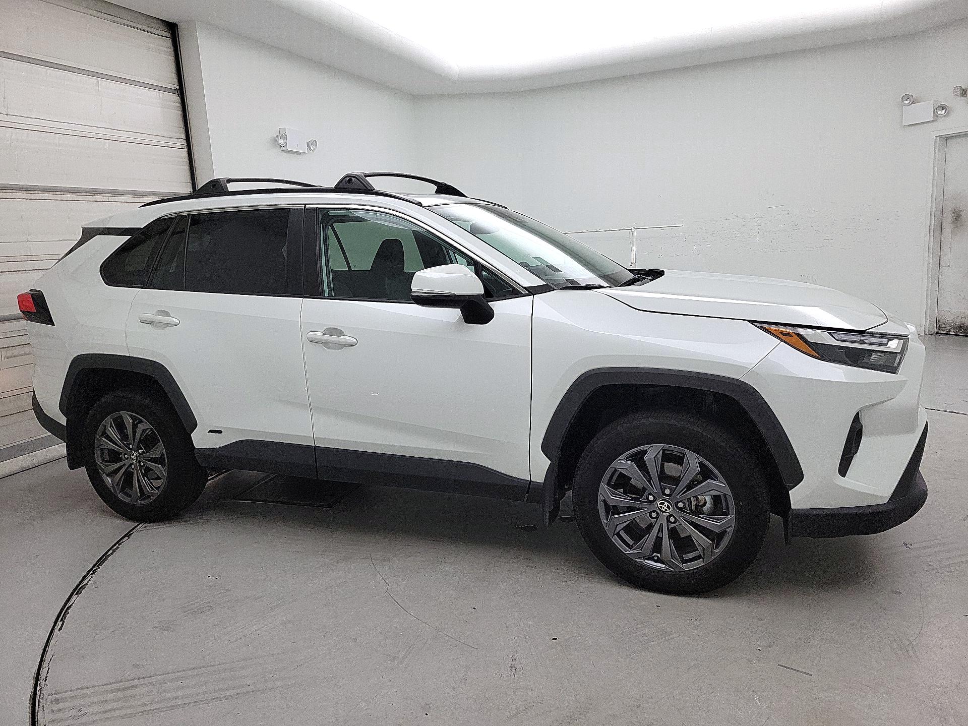 Thumbnail: 2024 Toyota RAV4 - 4