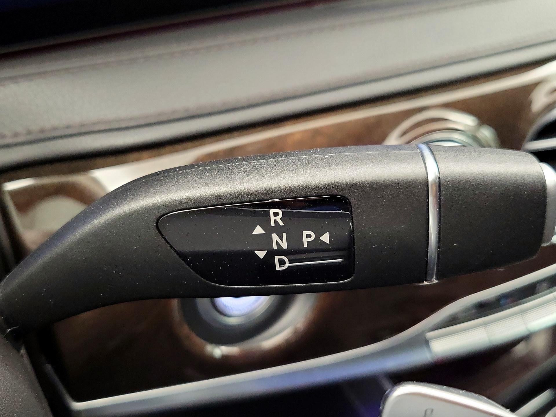 Thumbnail: 2019 Mercedes-Benz S-Class - 18