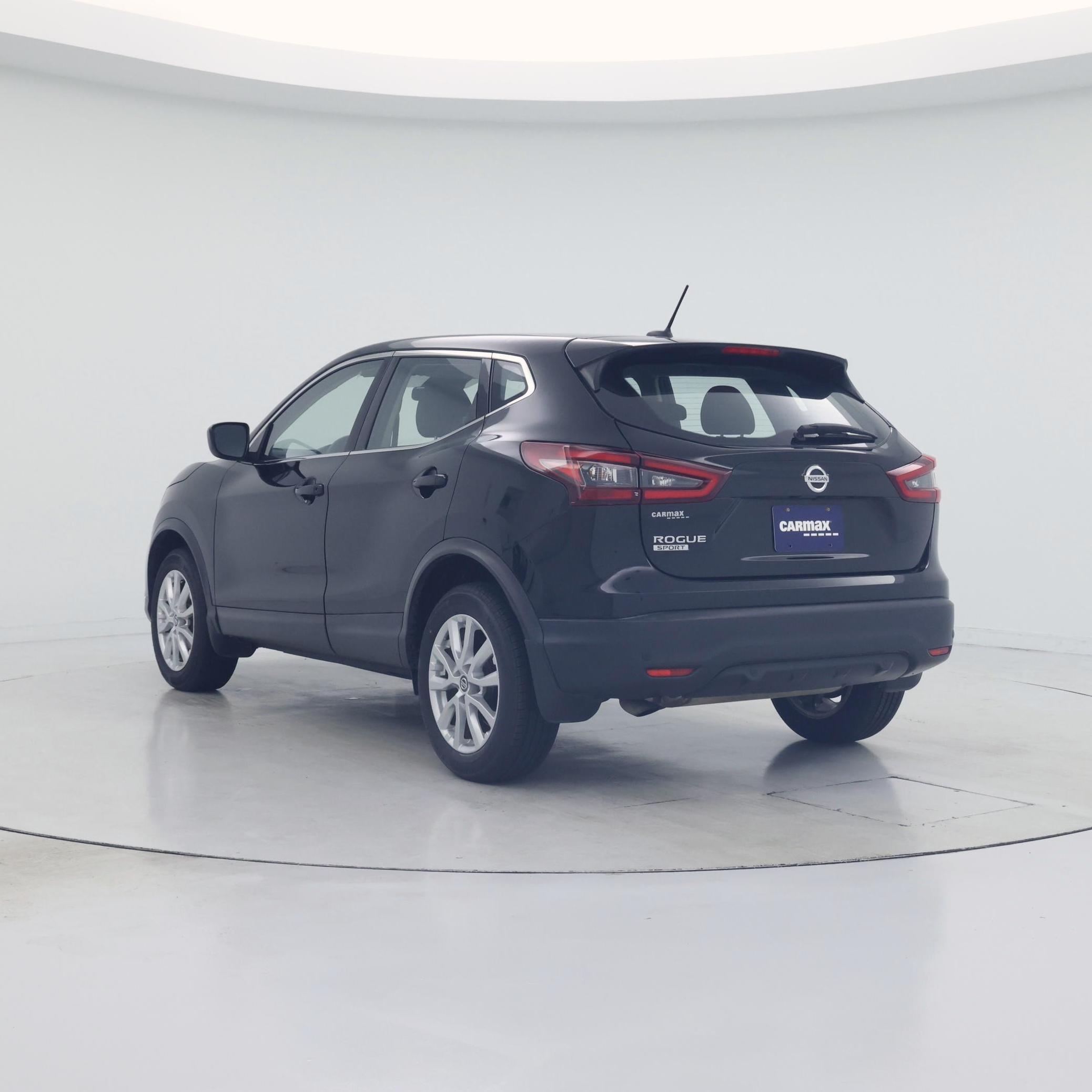 Thumbnail: 2021 Nissan Rogue Sport - 2