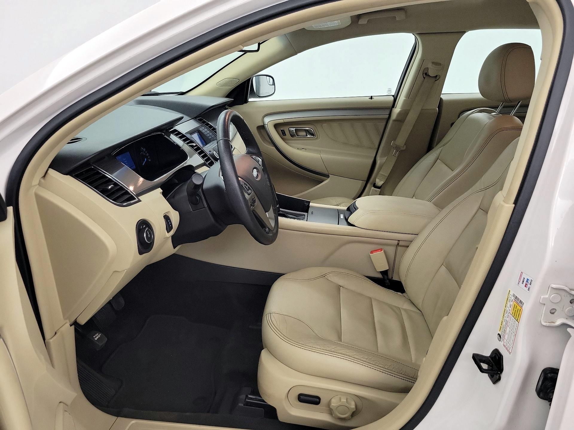Thumbnail: 2016 Ford Taurus - 11